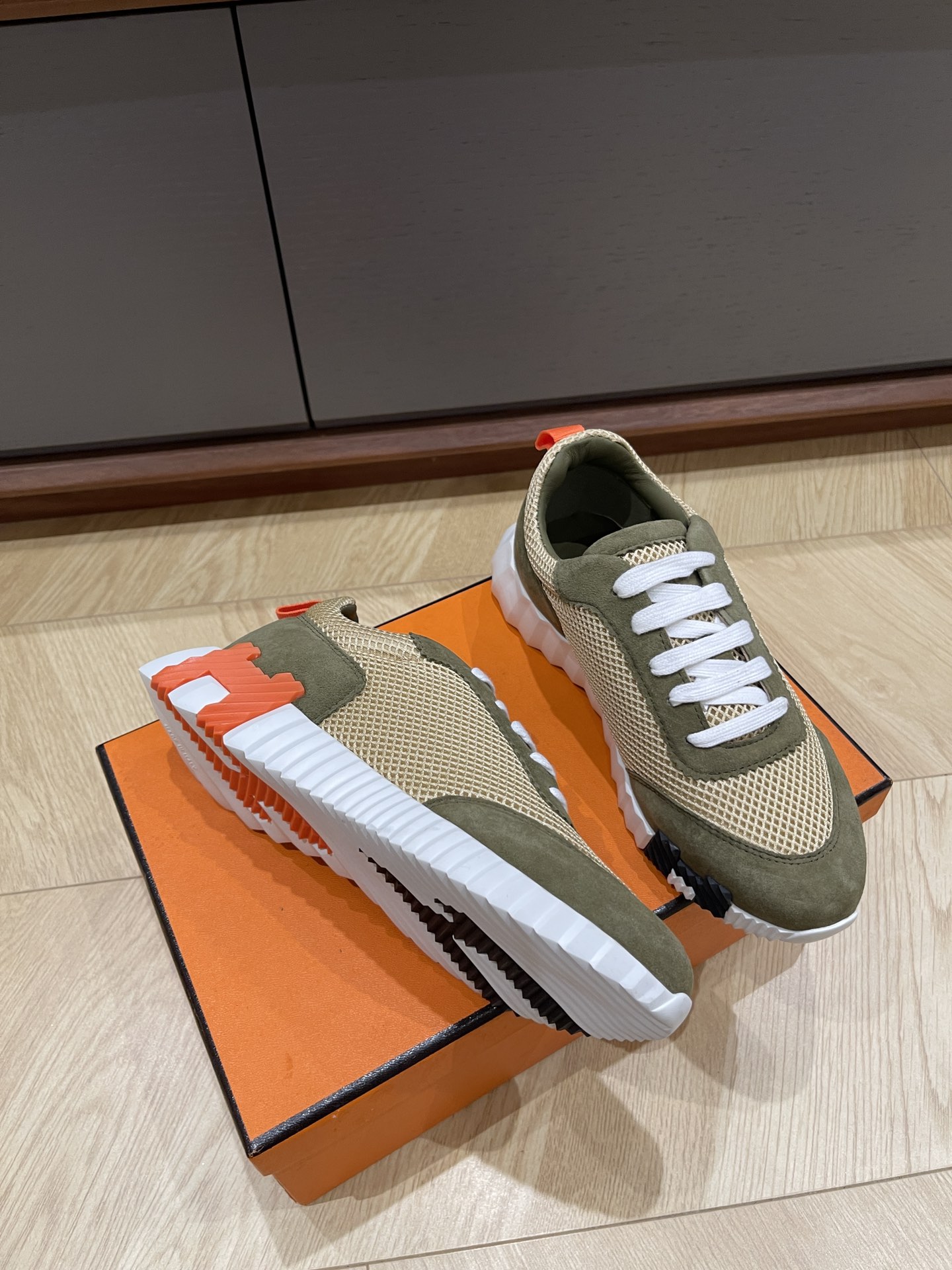 HERMES 00189 HERMES 00189