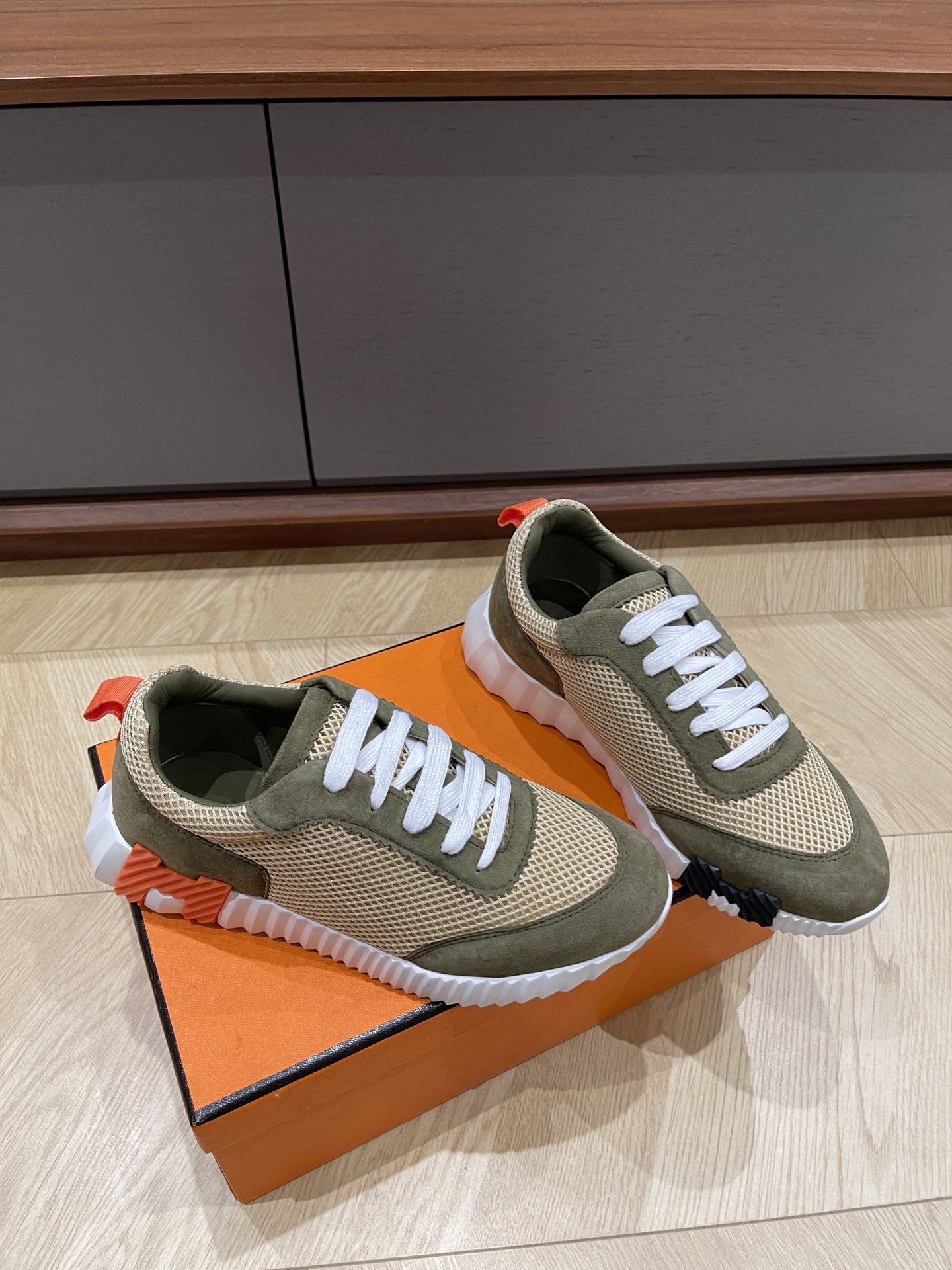 HERMES 00189 HERMES 00189