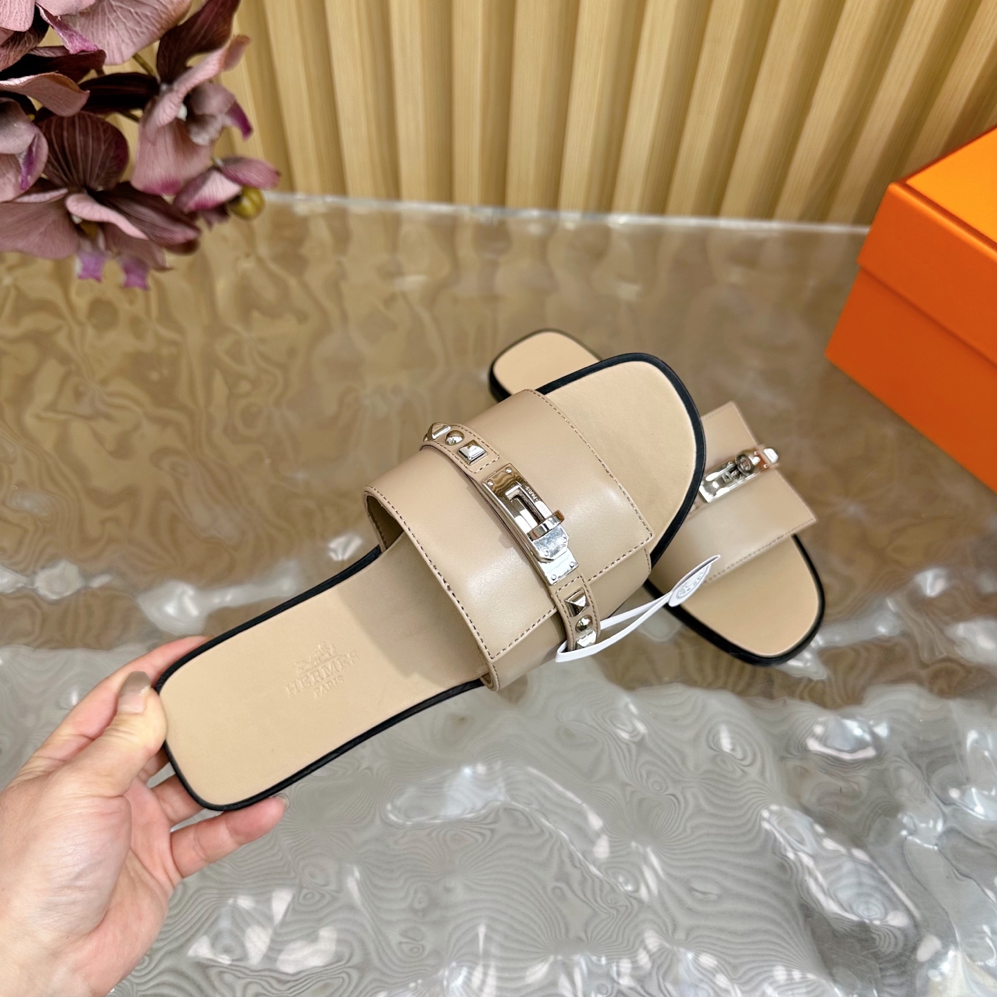 HERMES 00199