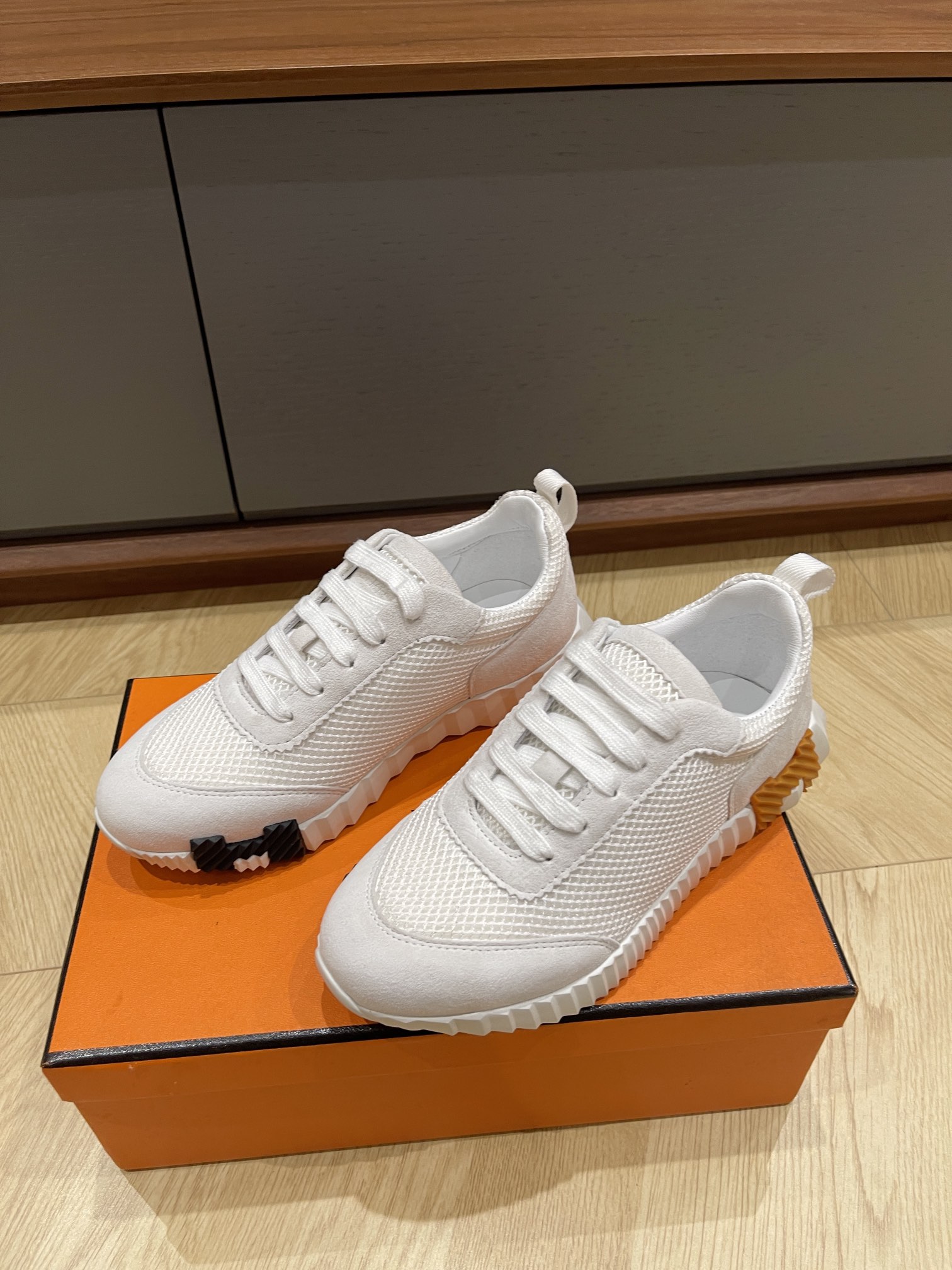 HERMES 00199