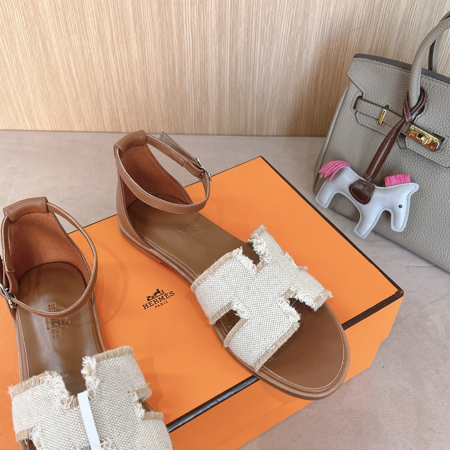 HERMES 00199