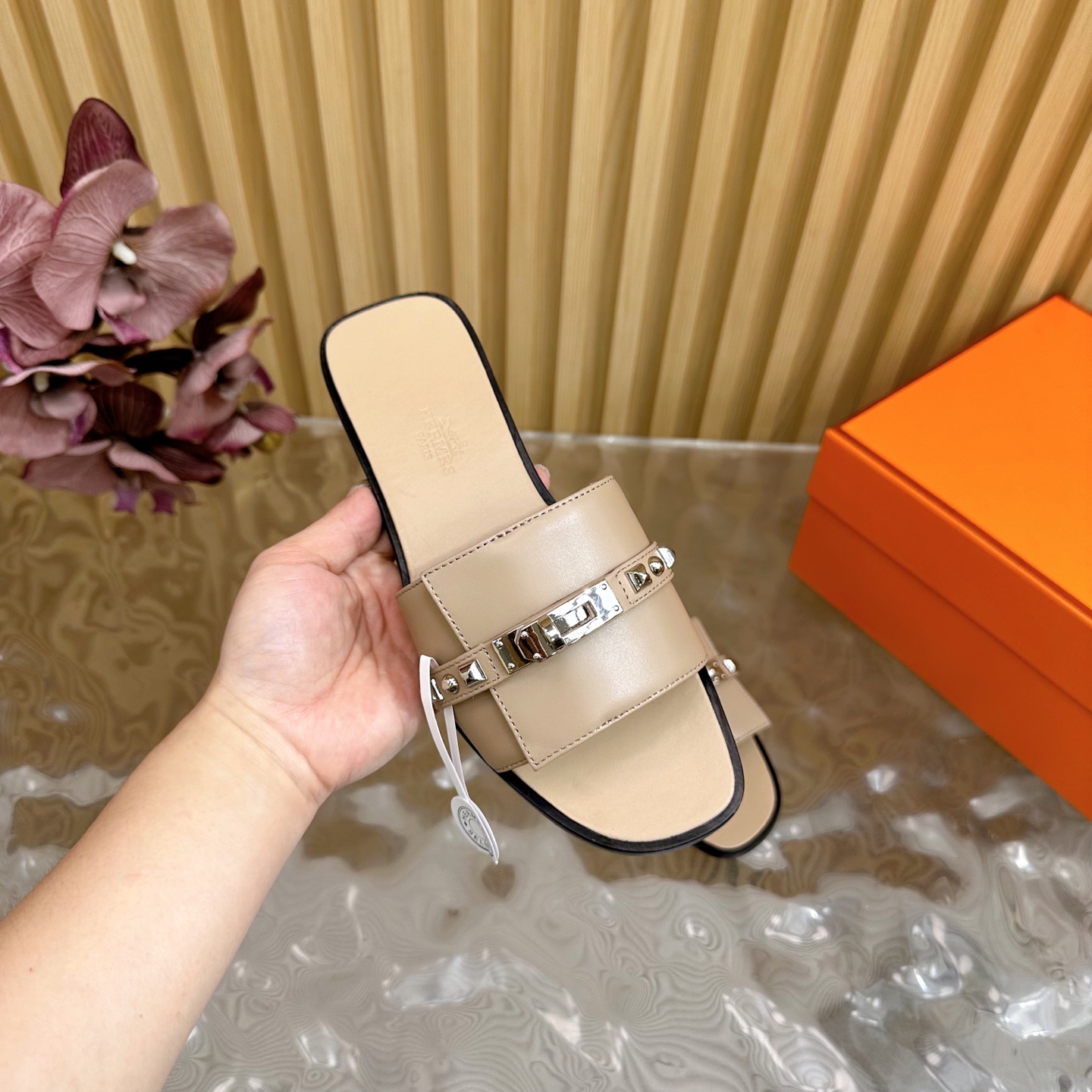 HERMES 00199