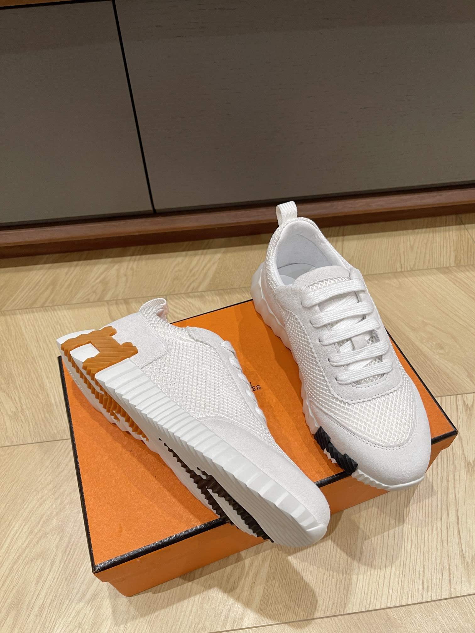 HERMES 00199