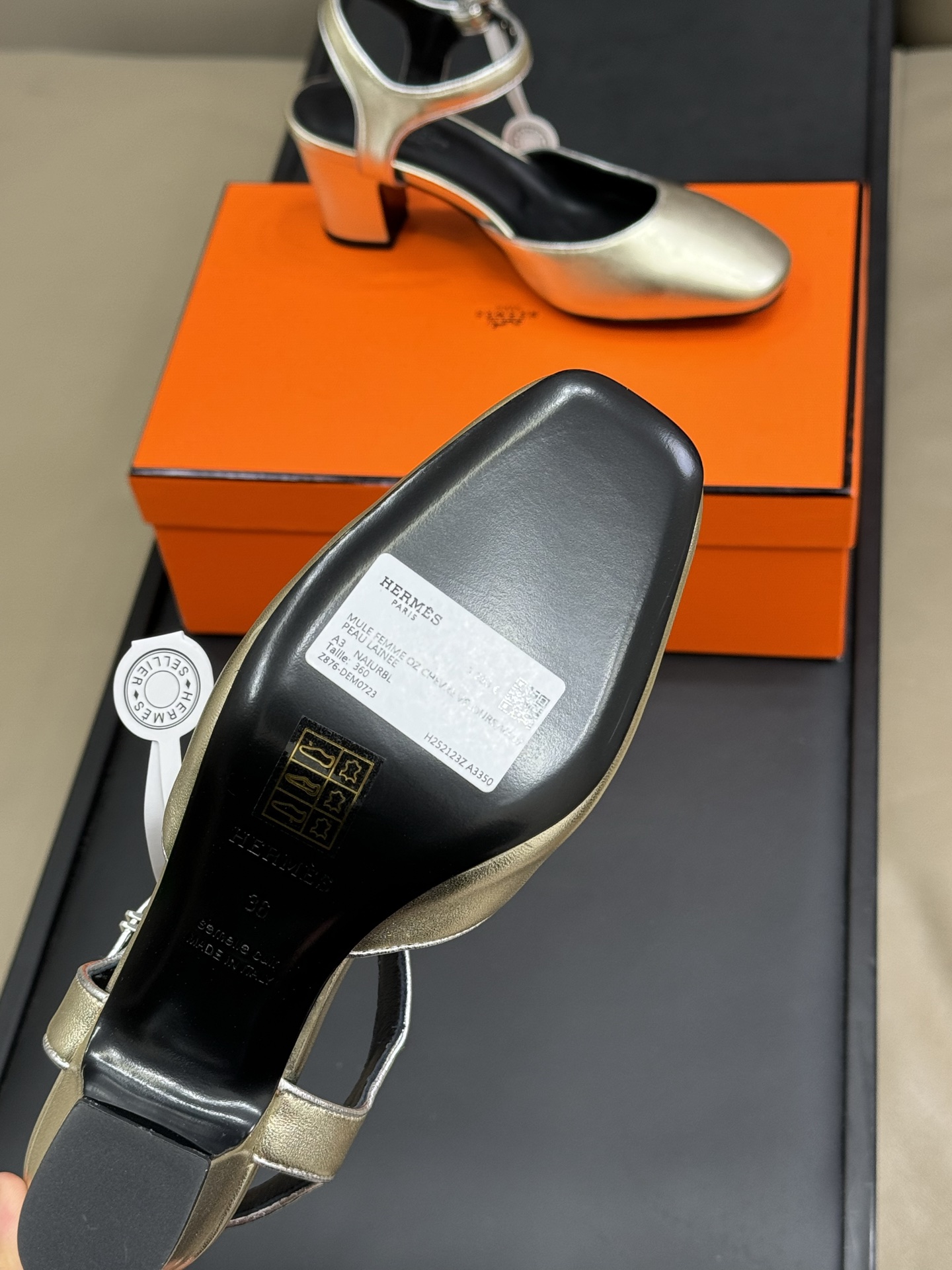 HERMES 00199