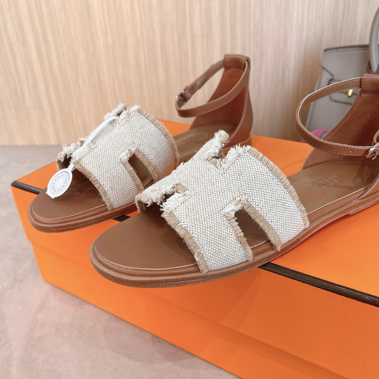 HERMES 00199
