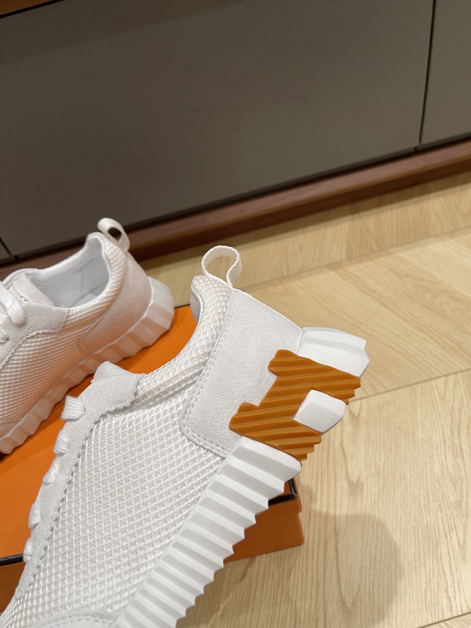 HERMES 00199