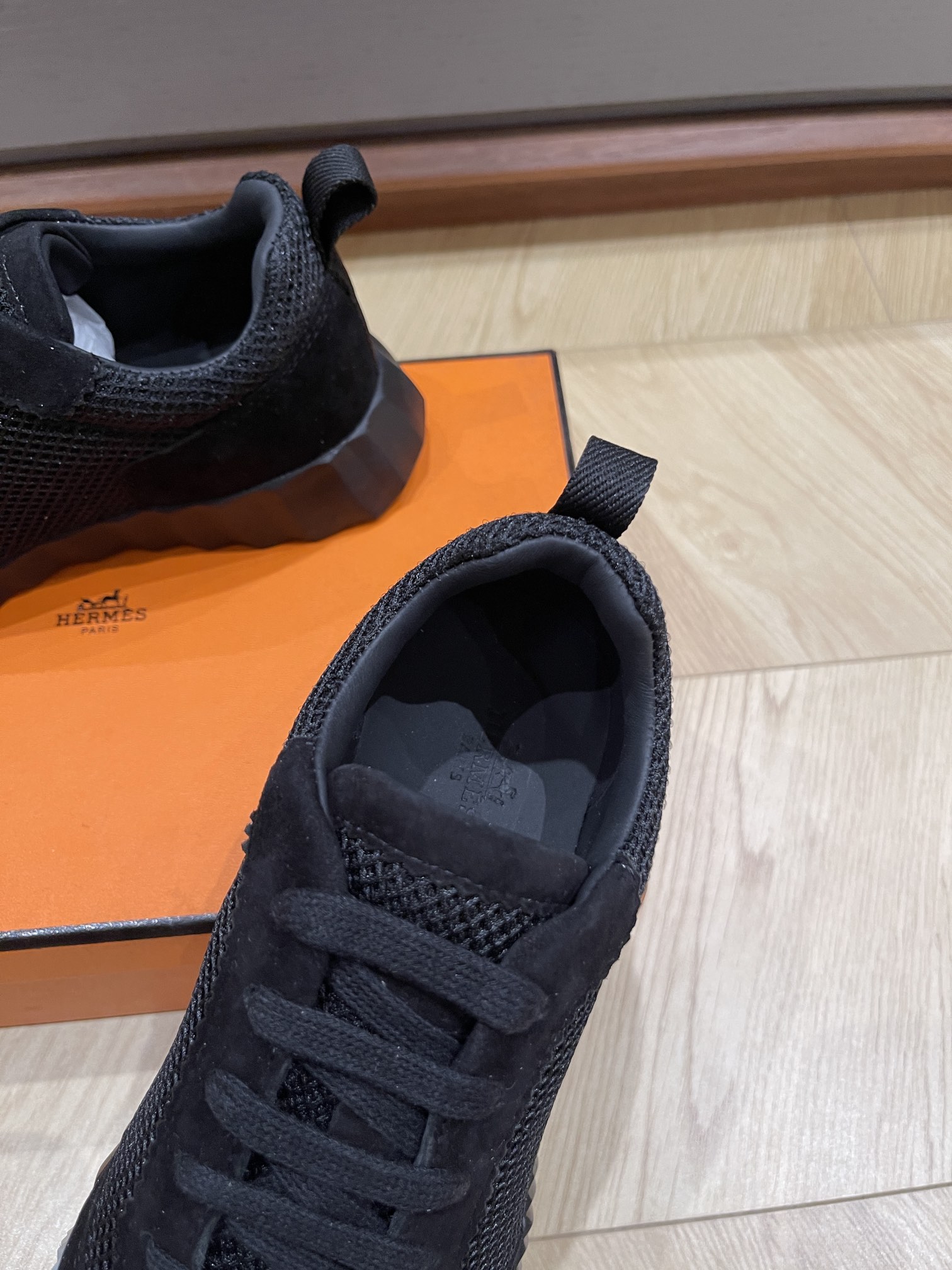 HERMES 00208