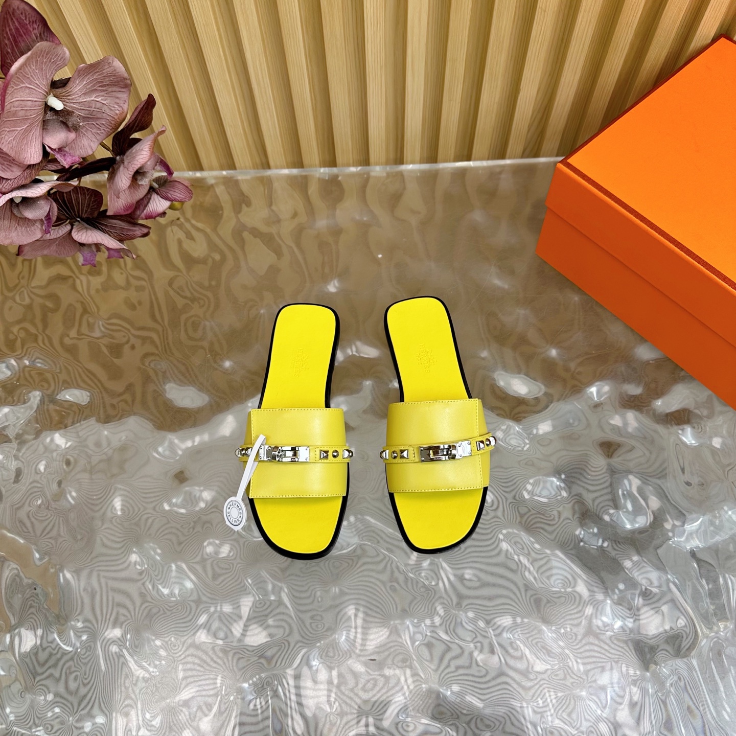 HERMES 00209