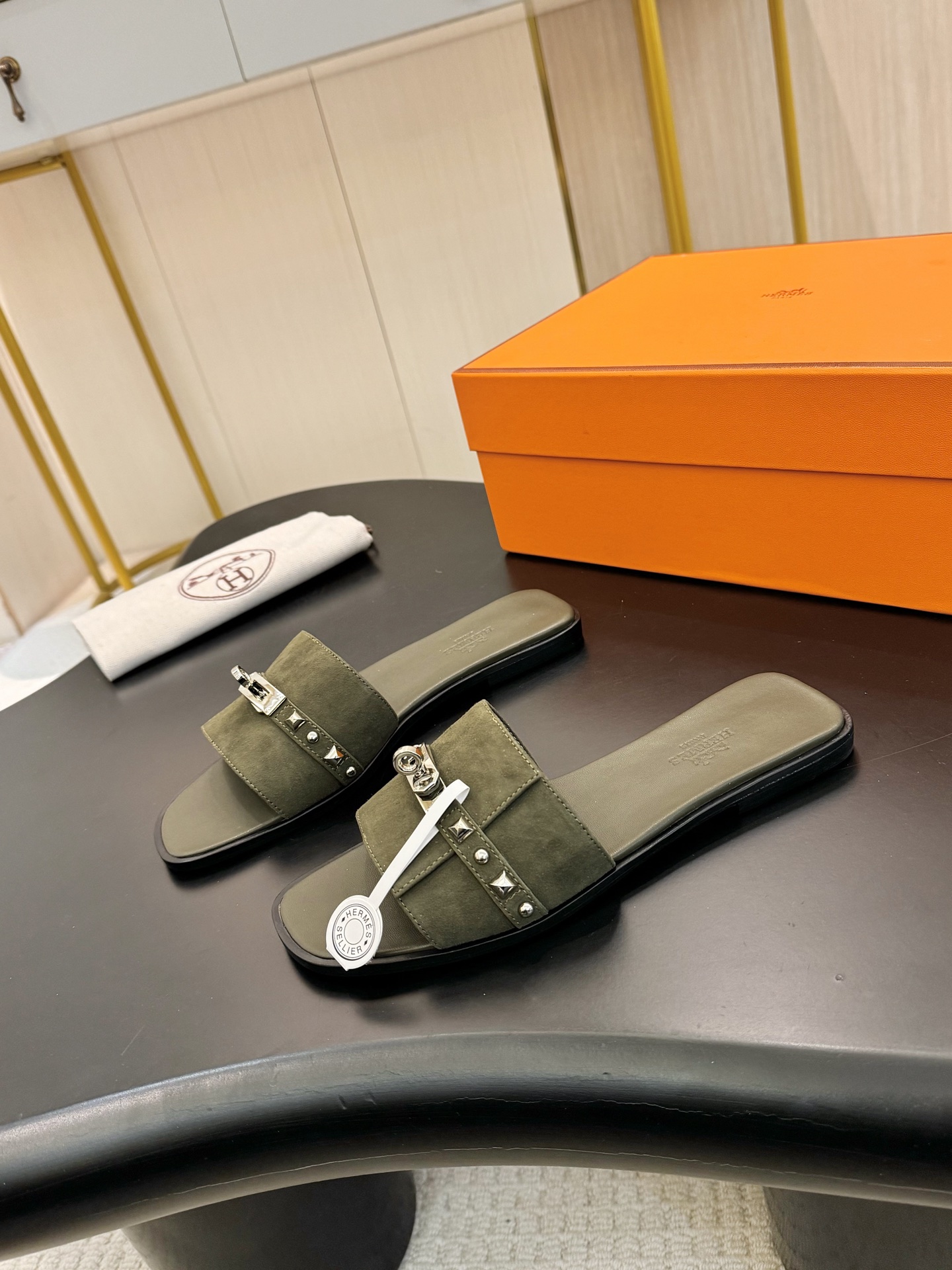 HERMES  00209
