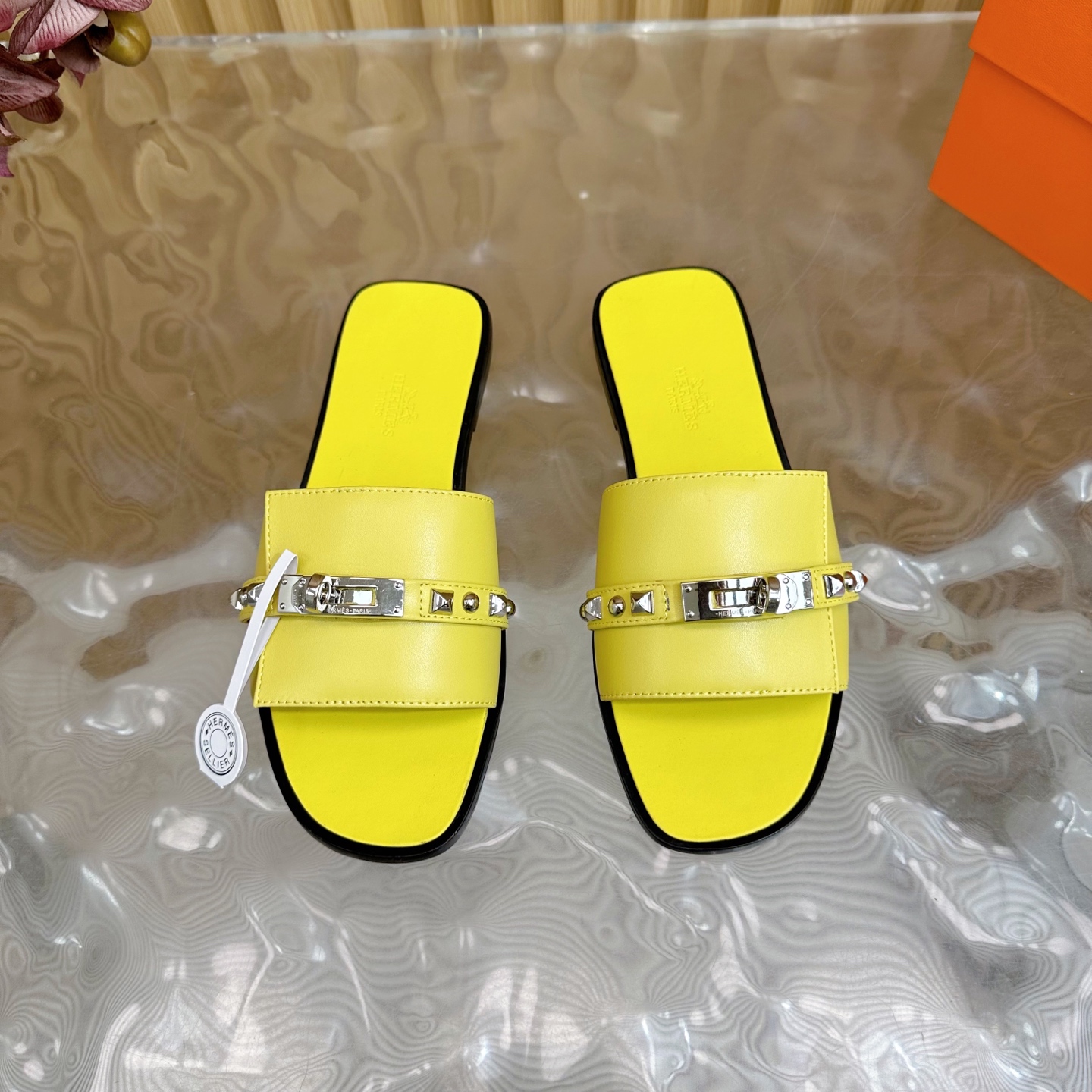 HERMES 00209