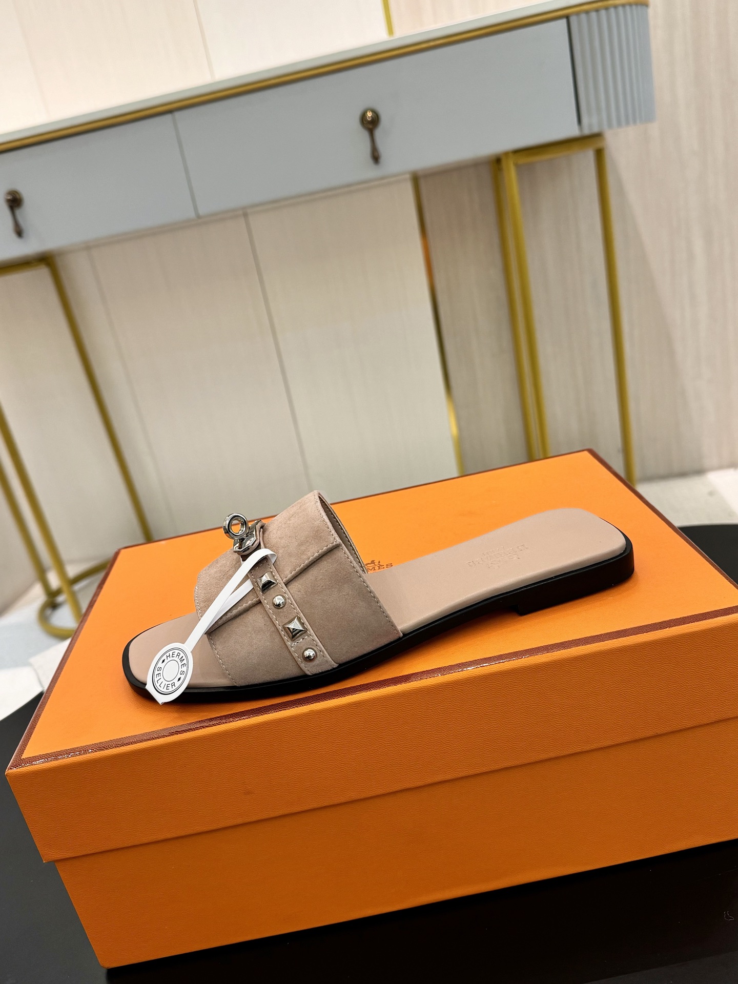 HERMES  00219
