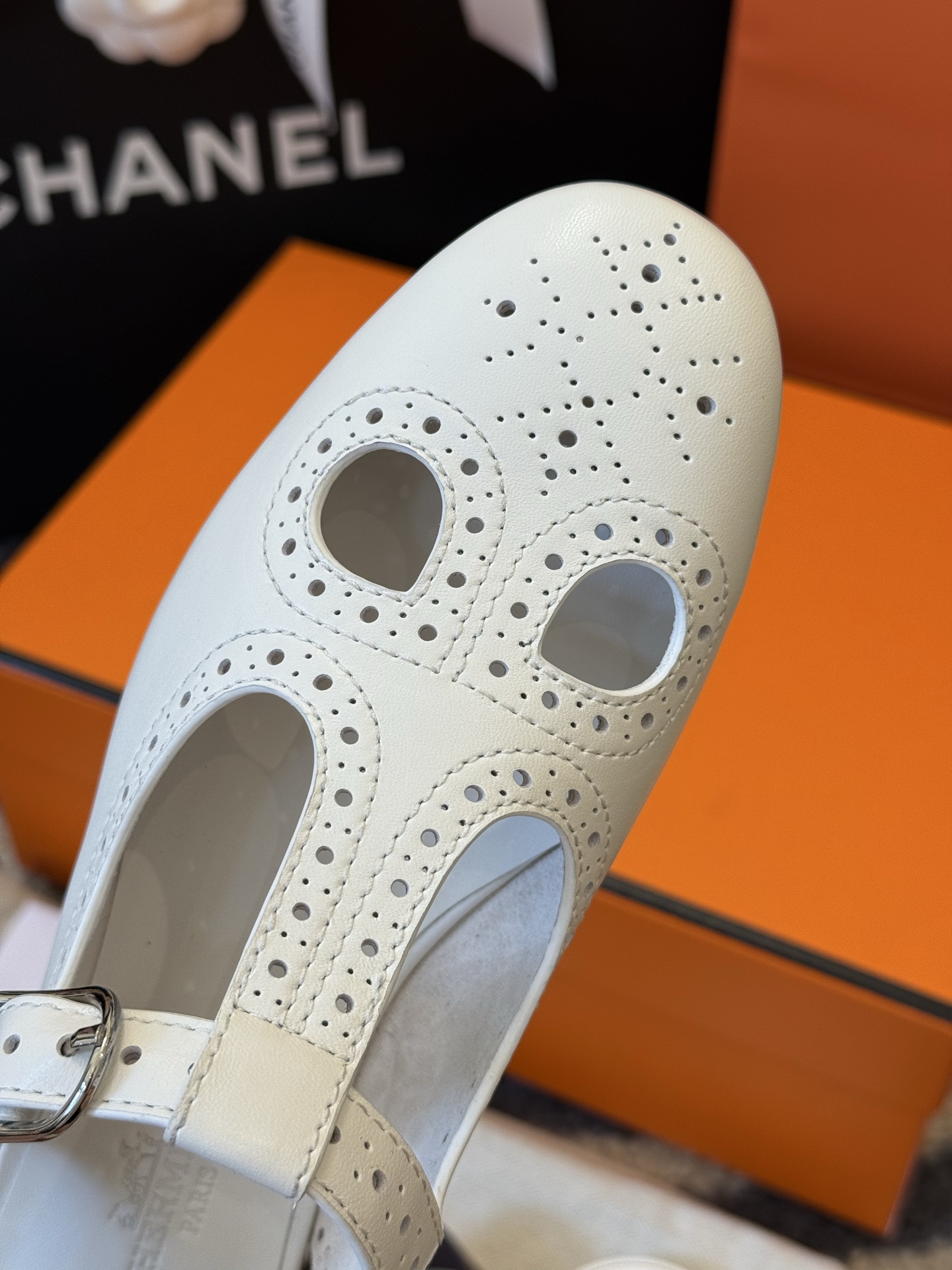 Hermès Kim Slingback – White Calfskin Leather
