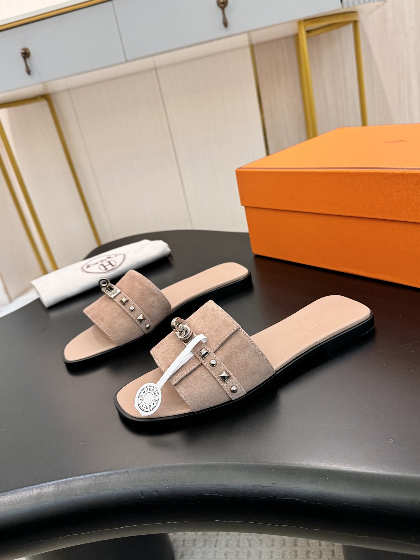 HERMES  00219