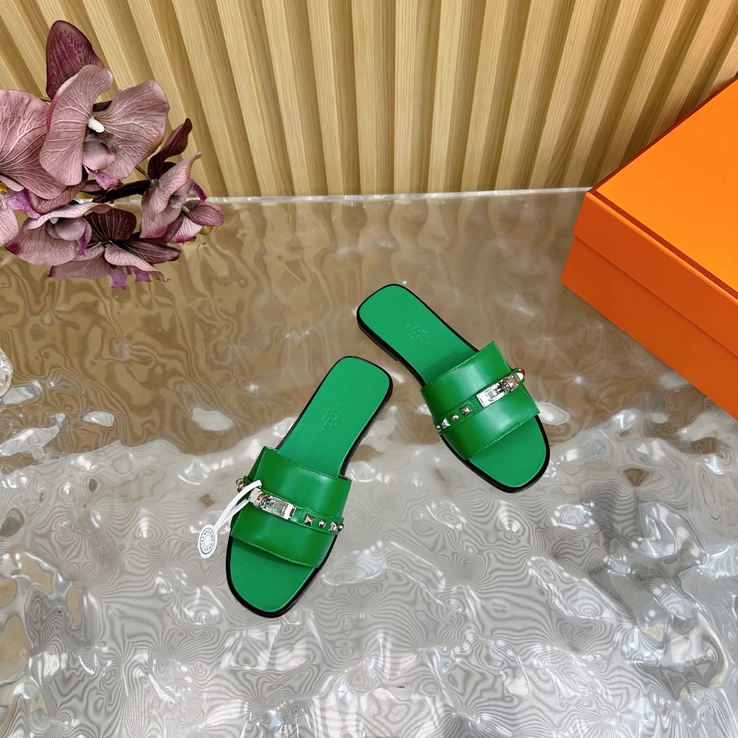 HERMES 00219
