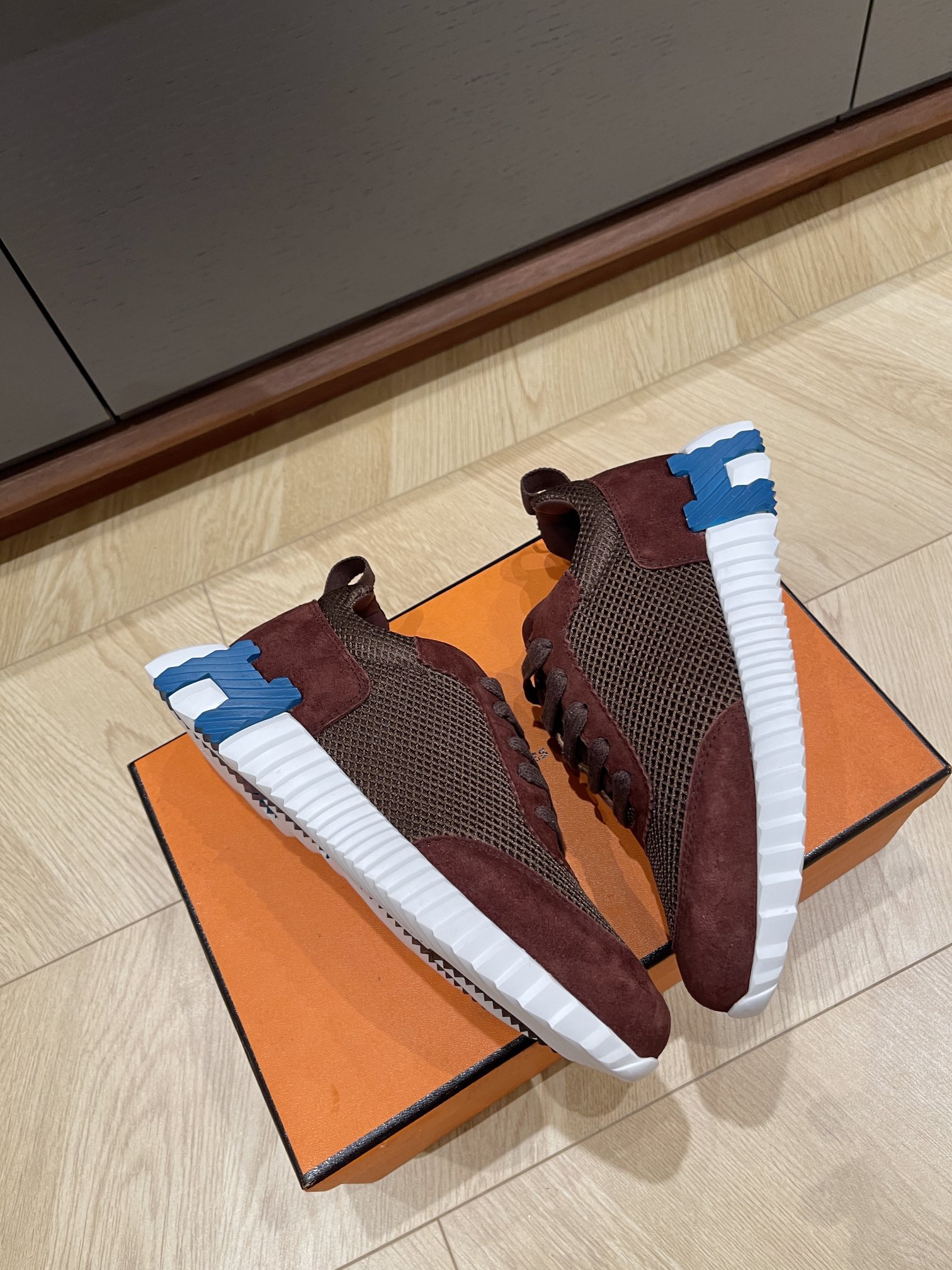 HERMES 00219