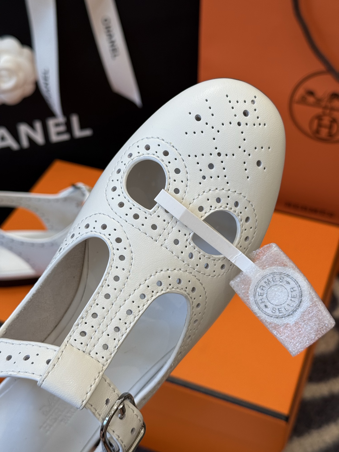 Hermès Kim Slingback – White Calfskin Leather