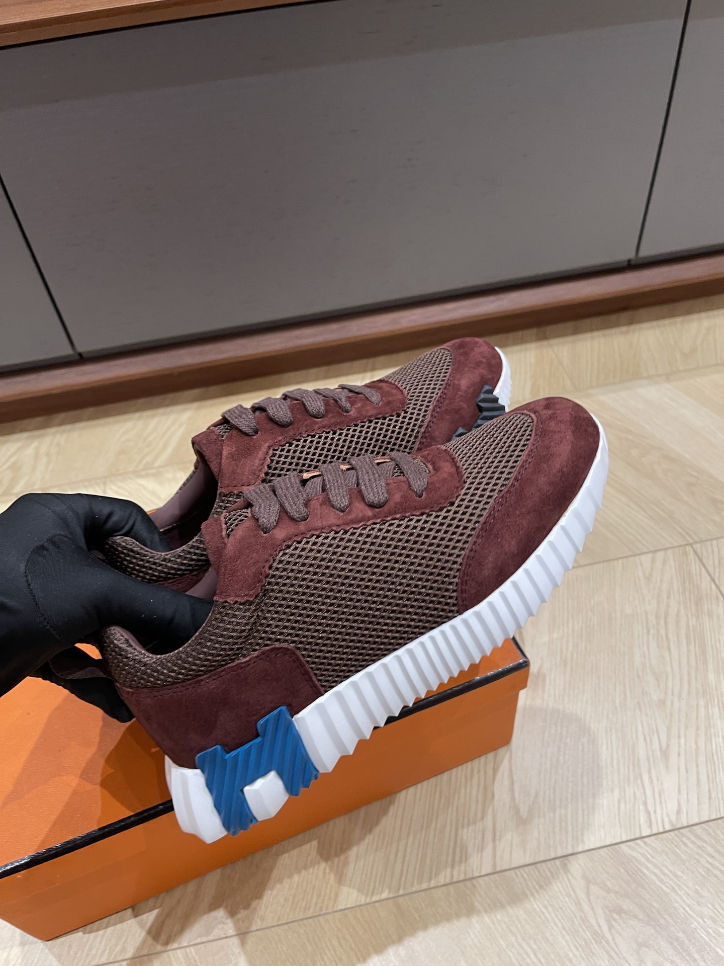 HERMES 00219