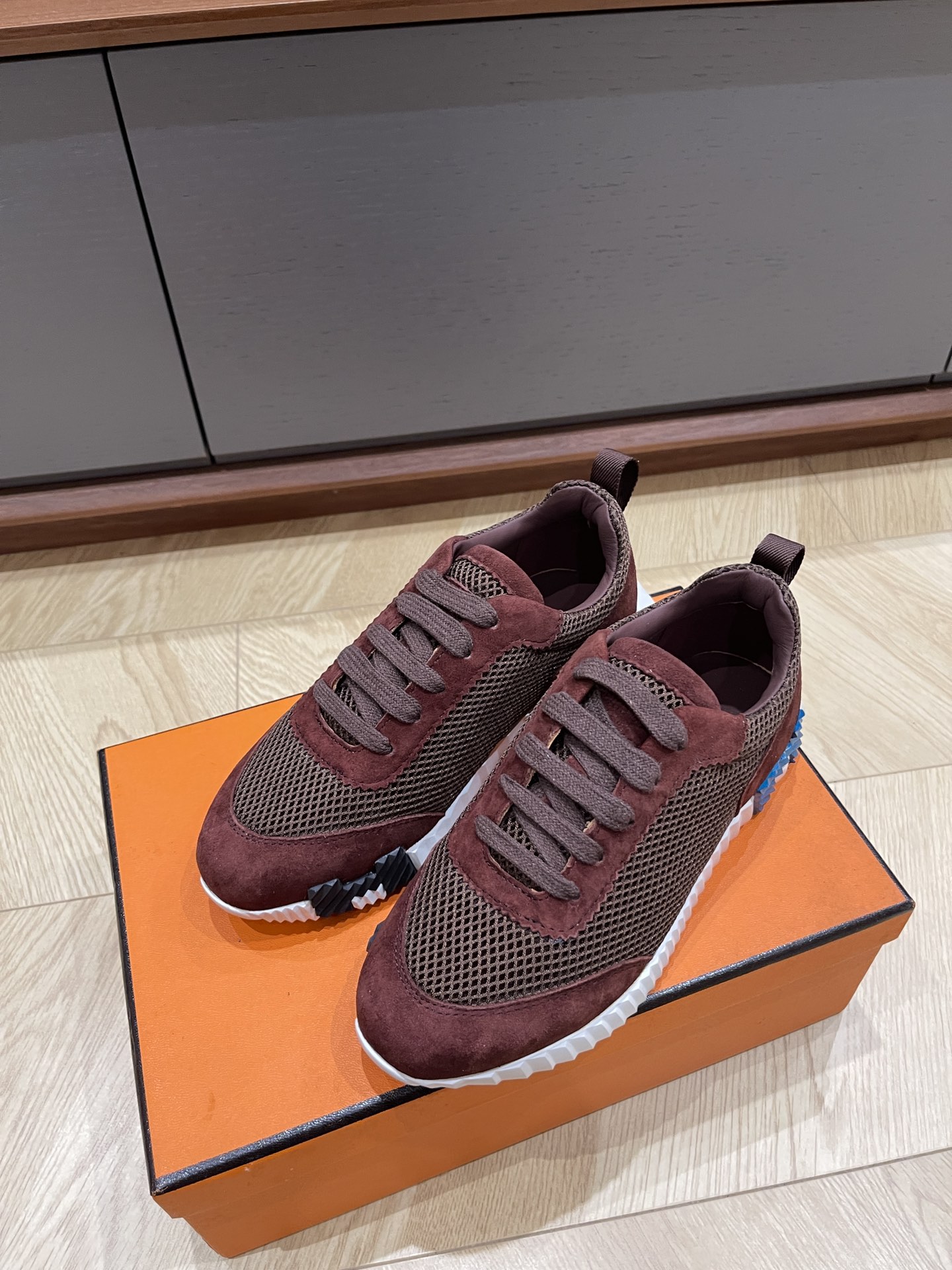 HERMES 00219