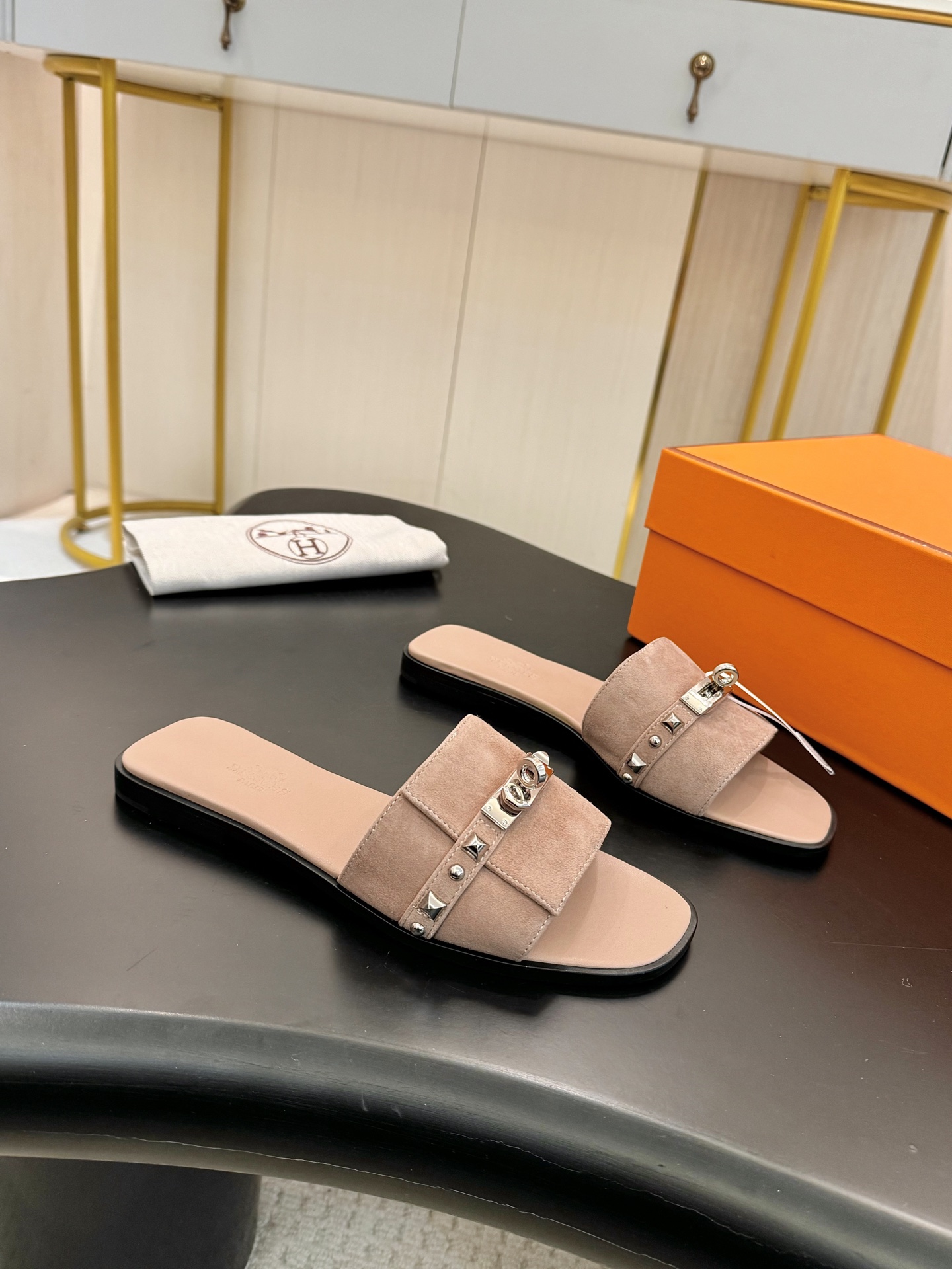 HERMES  00219