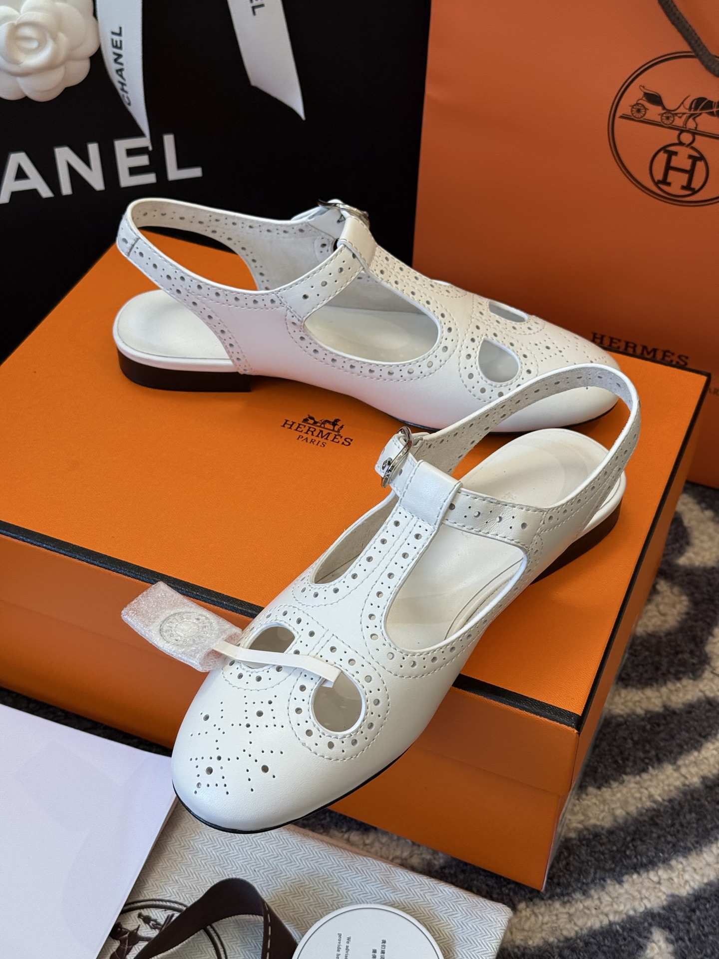 Hermès Kim Slingback – White Calfskin Leather