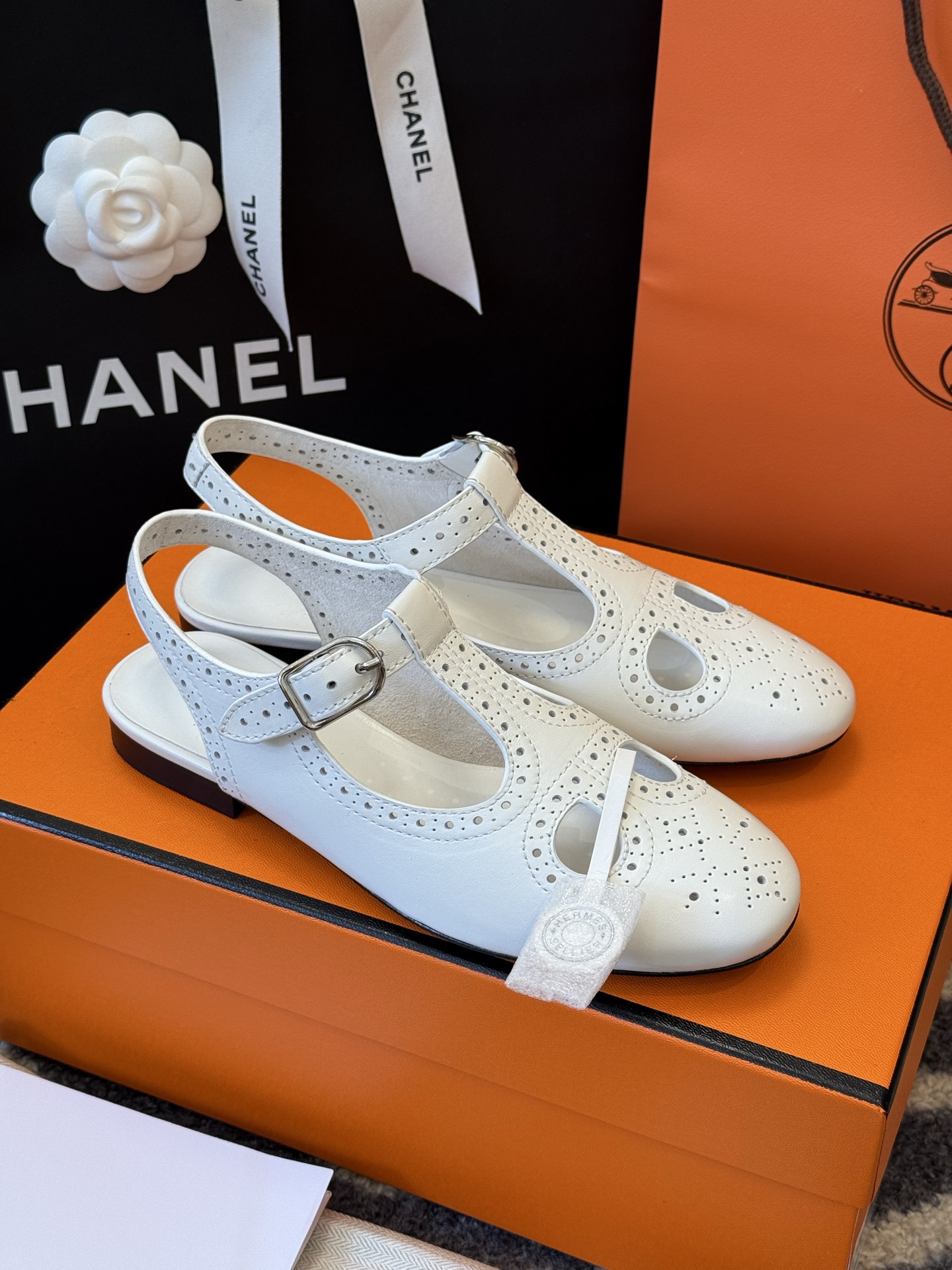 Hermès Kim Slingback – White Calfskin Leather