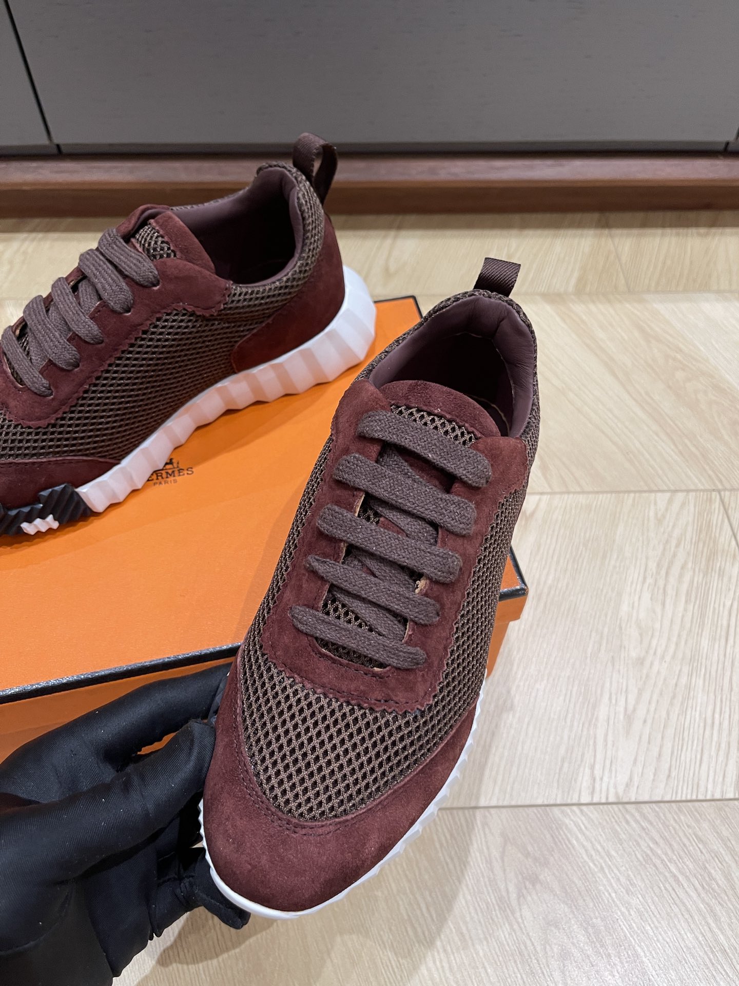 HERMES 00219