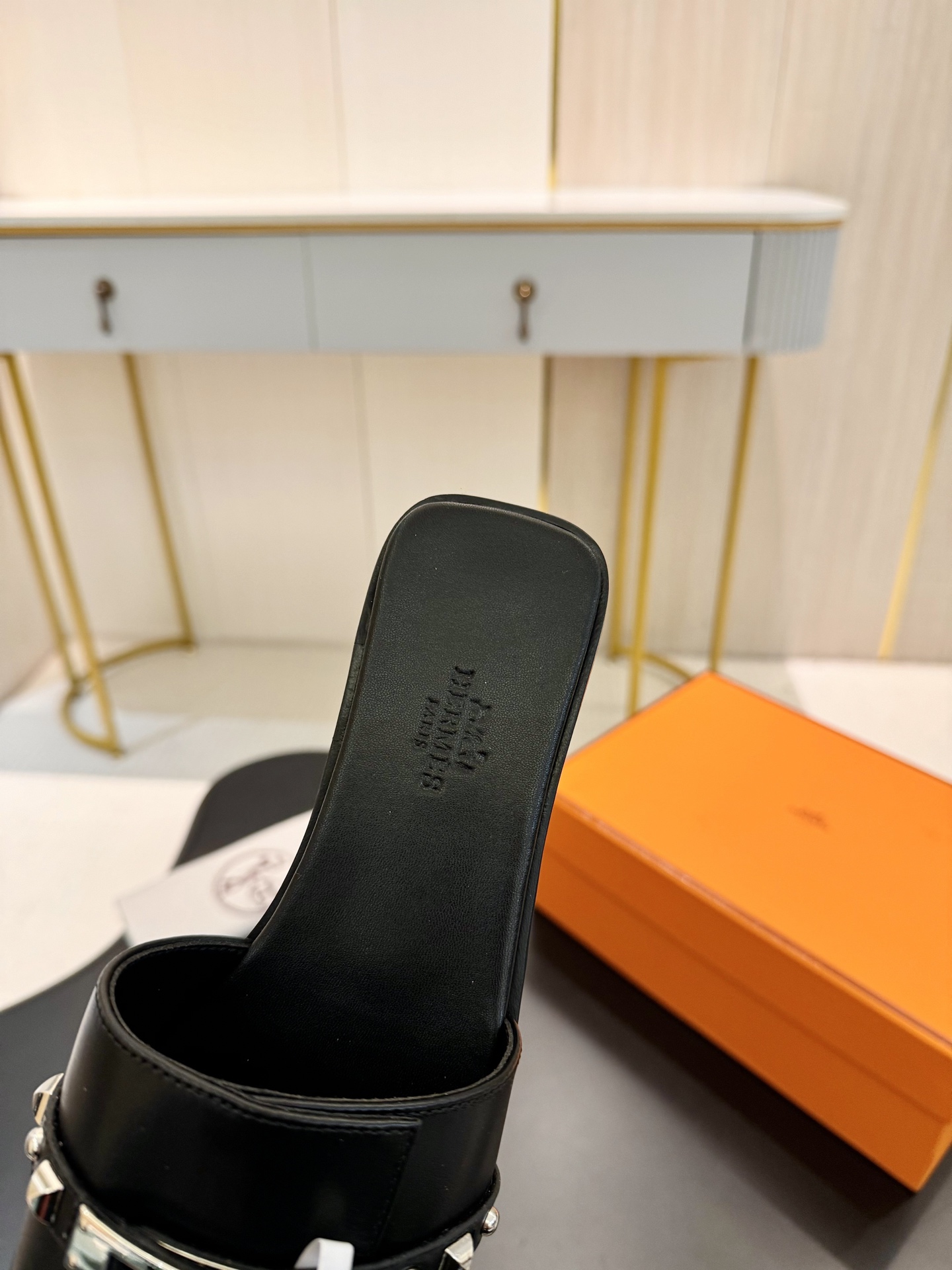 HERMES  00229