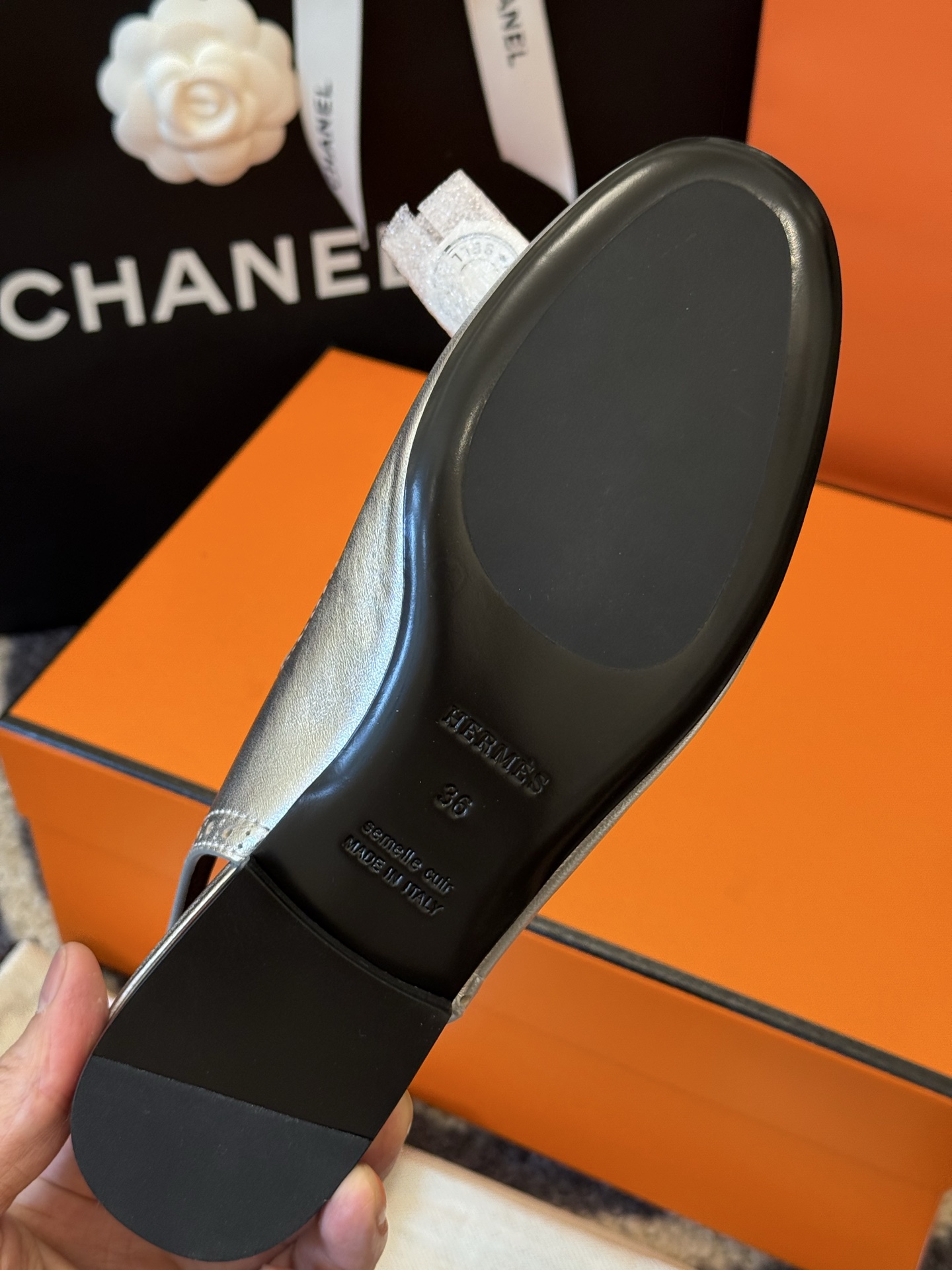 HERMES 00229 HERMES 00229