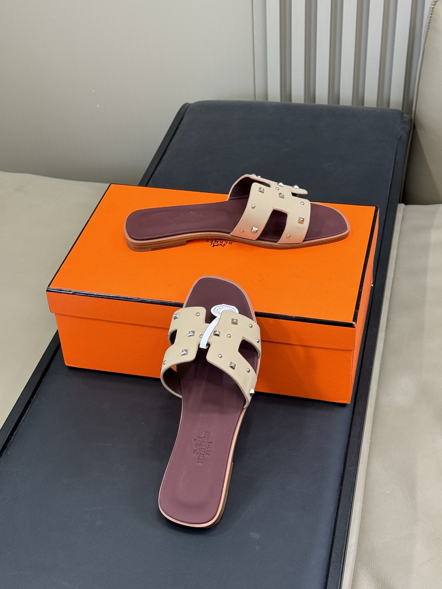 HERMES 00229 HERMES 00229