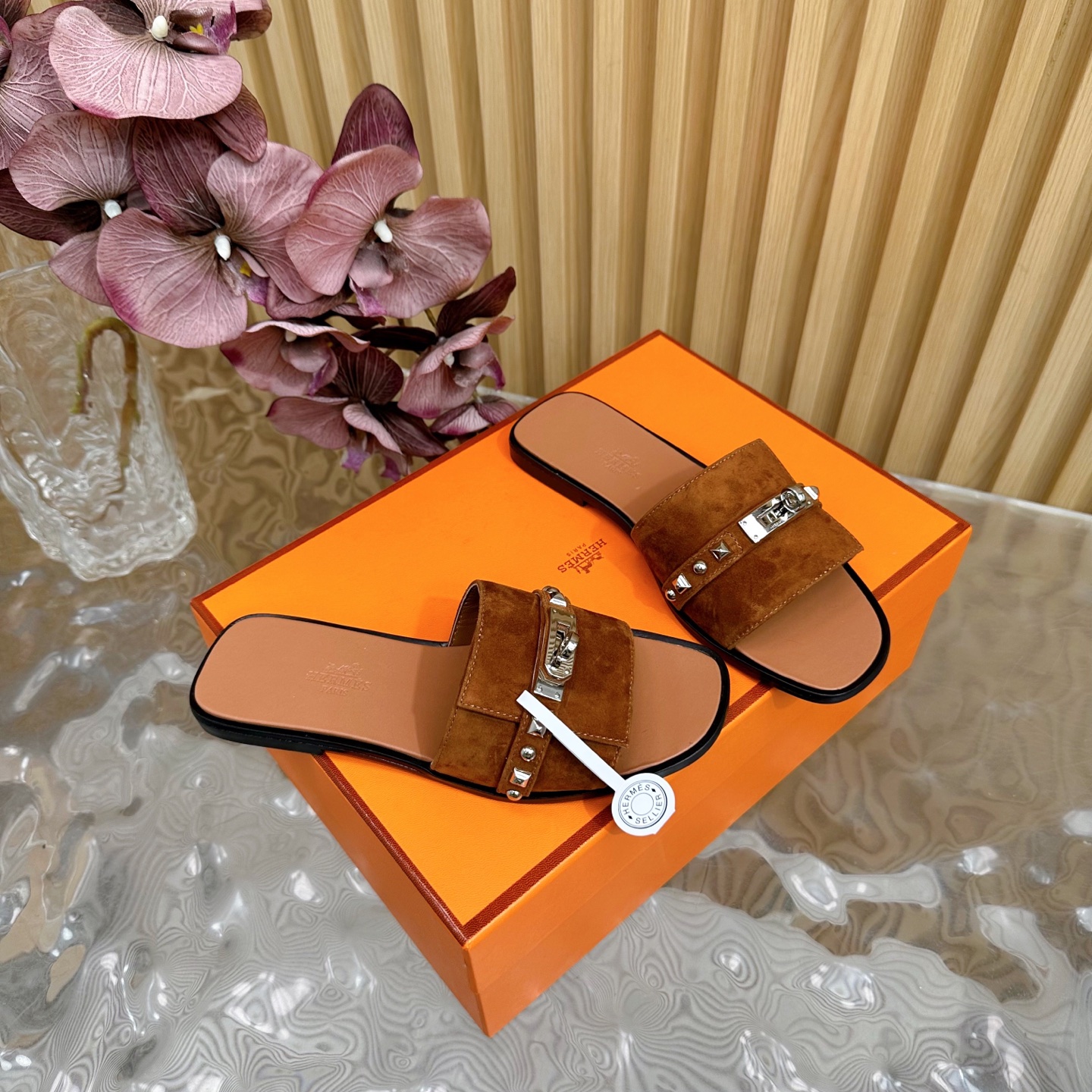 HERMES 00239