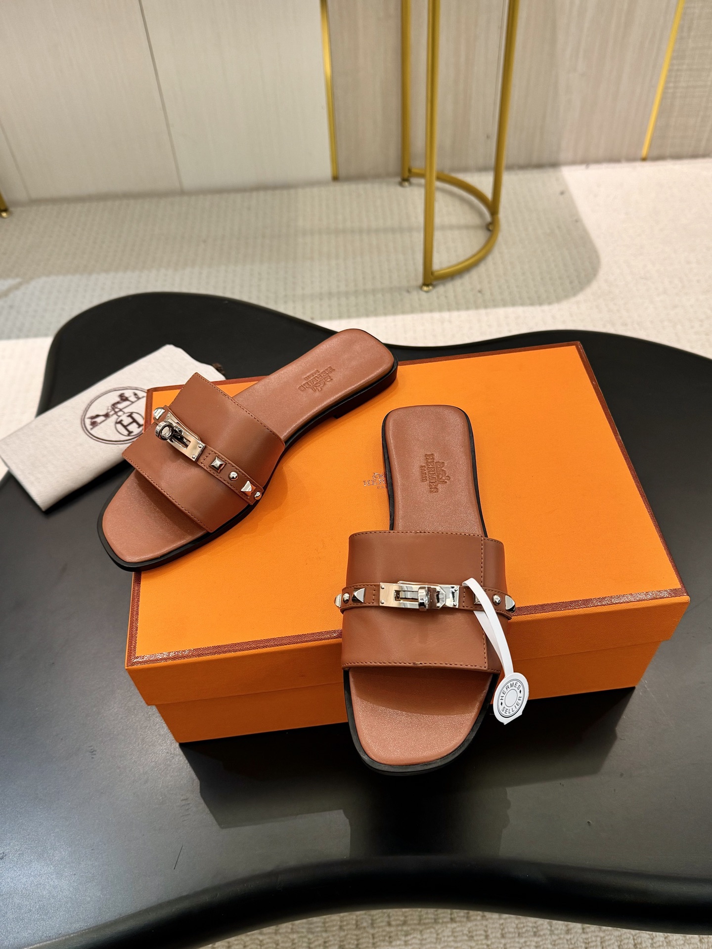 HERMES  00239