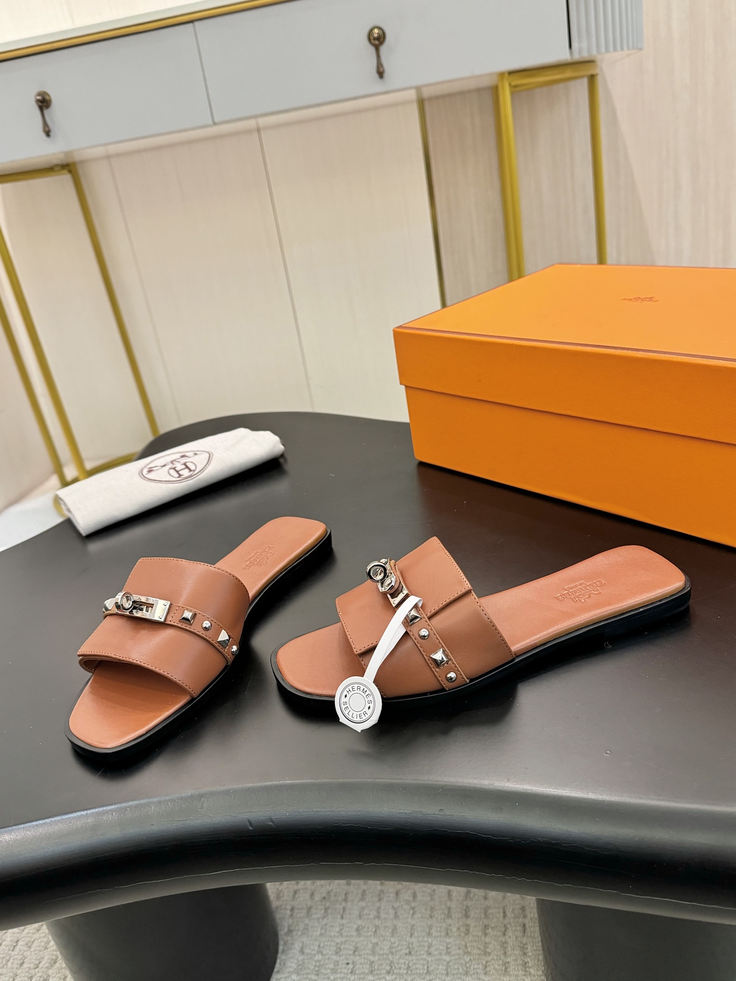 HERMES  00239
