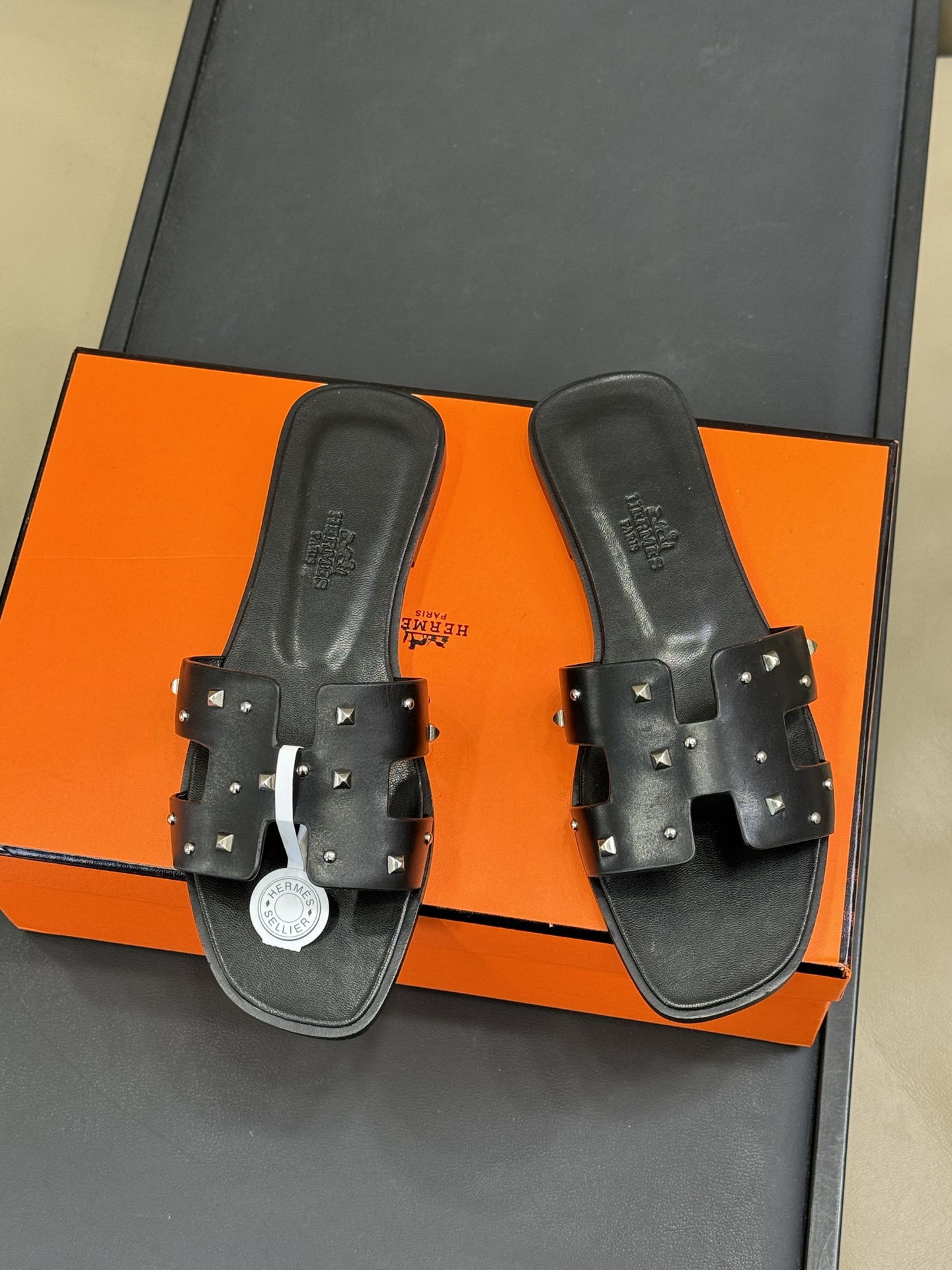 HERMES 00246