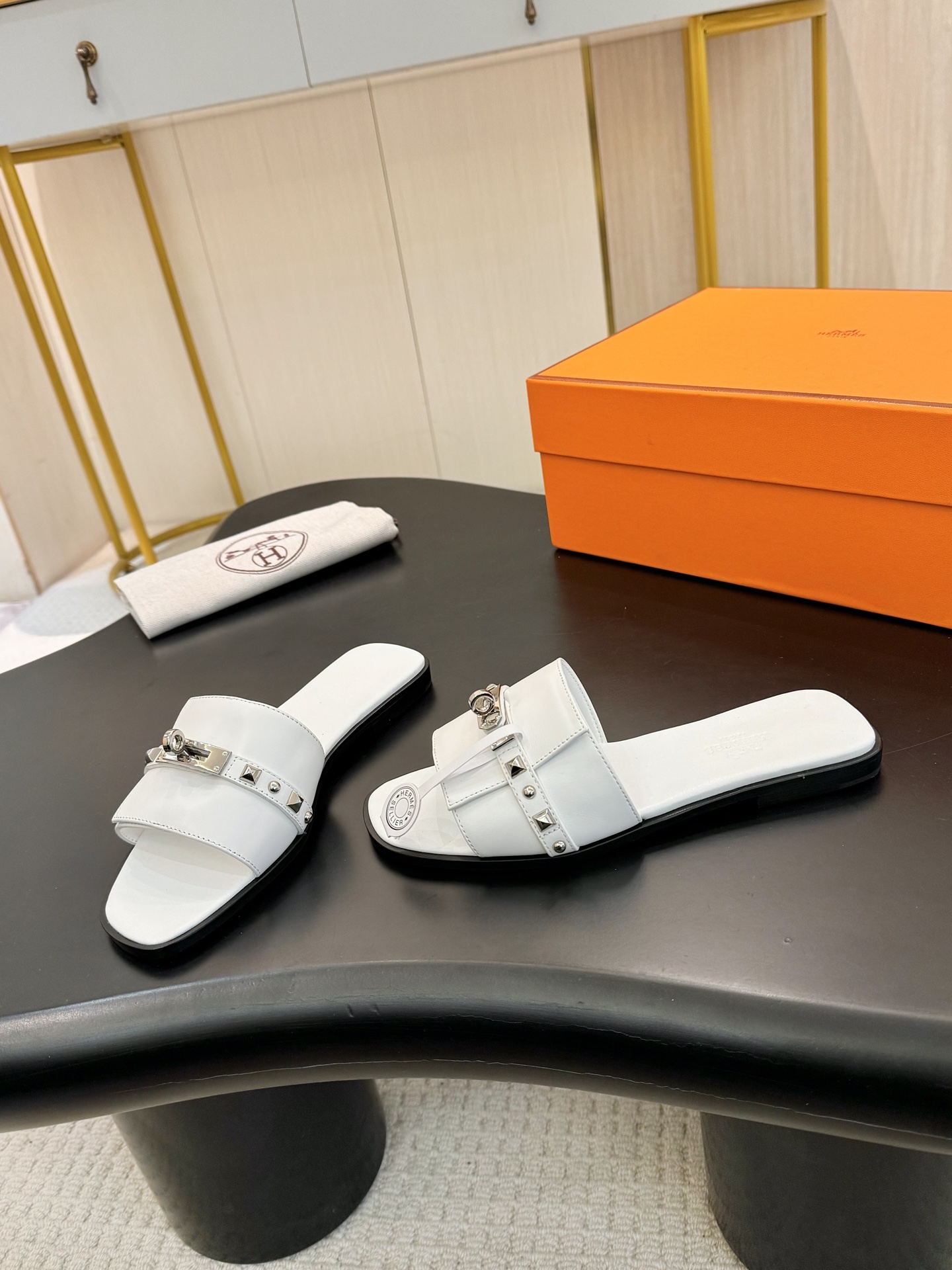 HERMES  00249