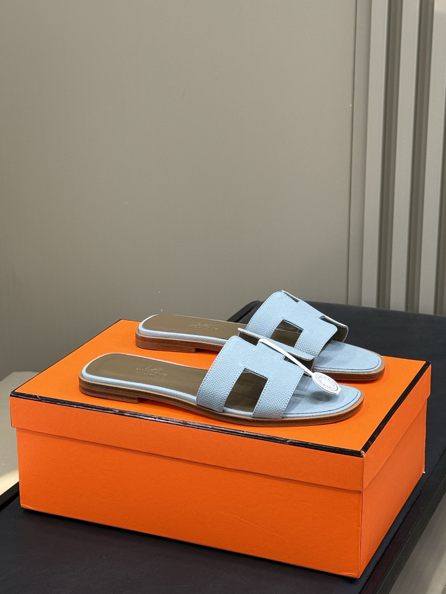 HERMES 00256