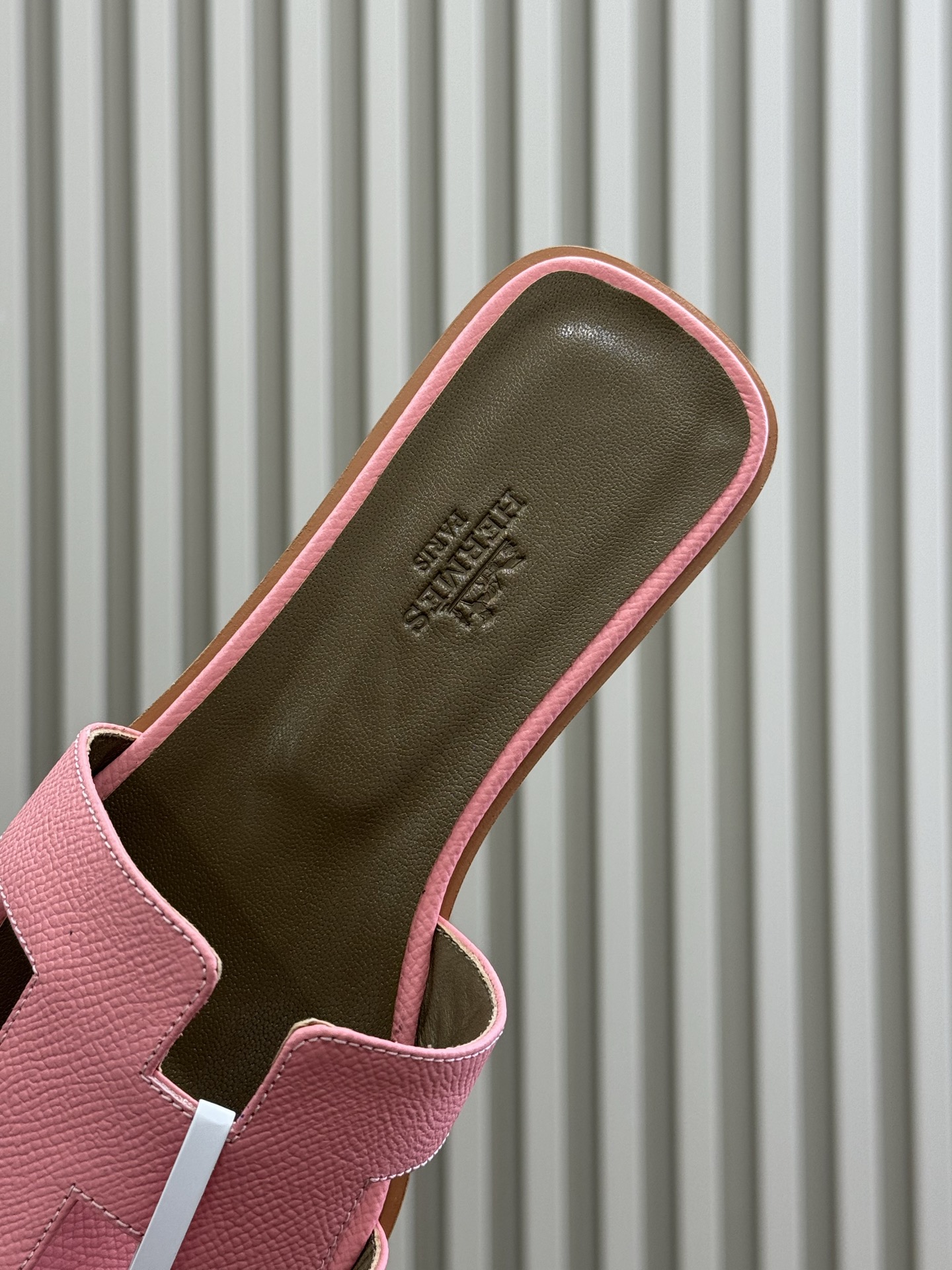 HERMES 00256