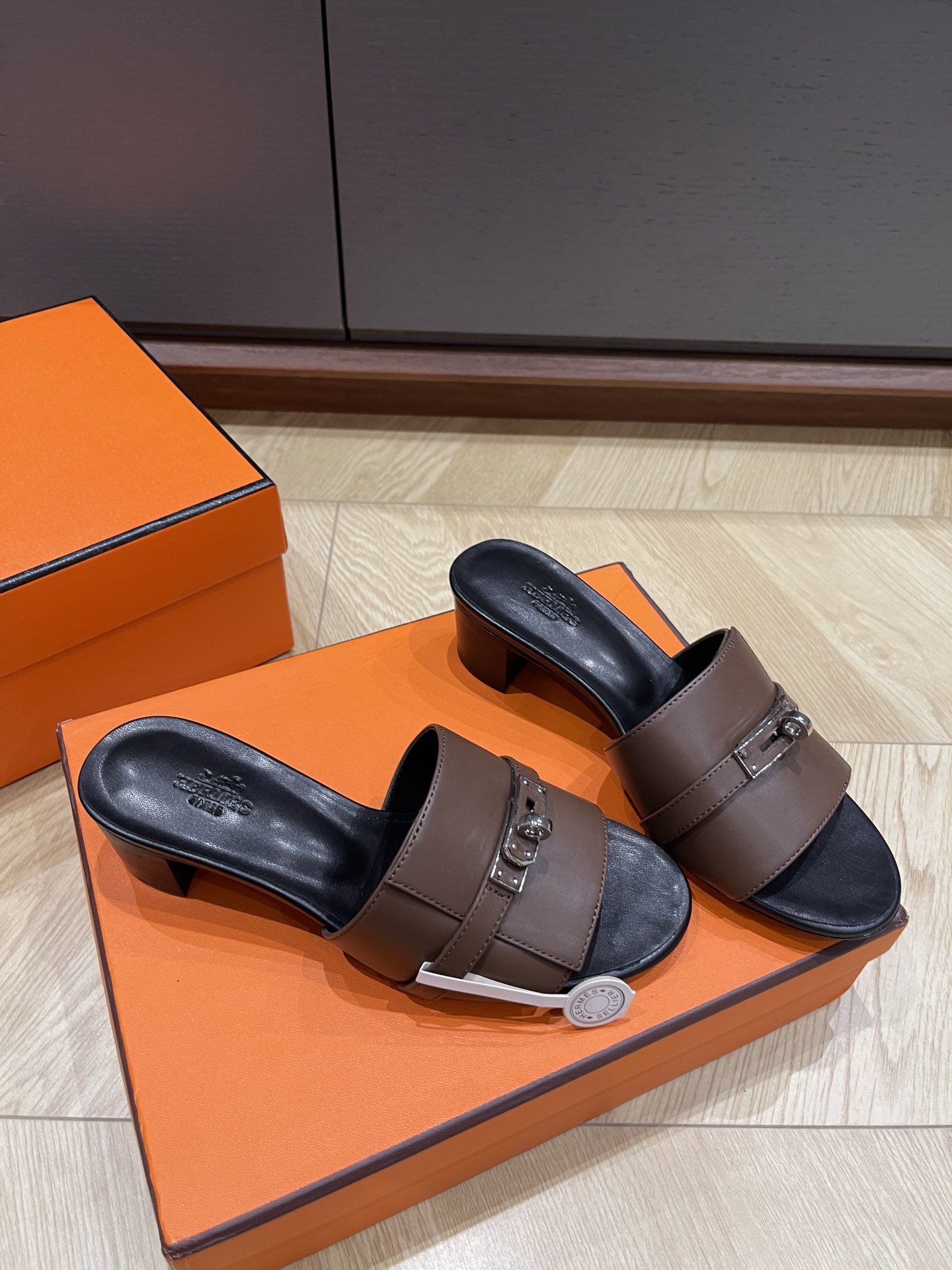 HERMES 00258