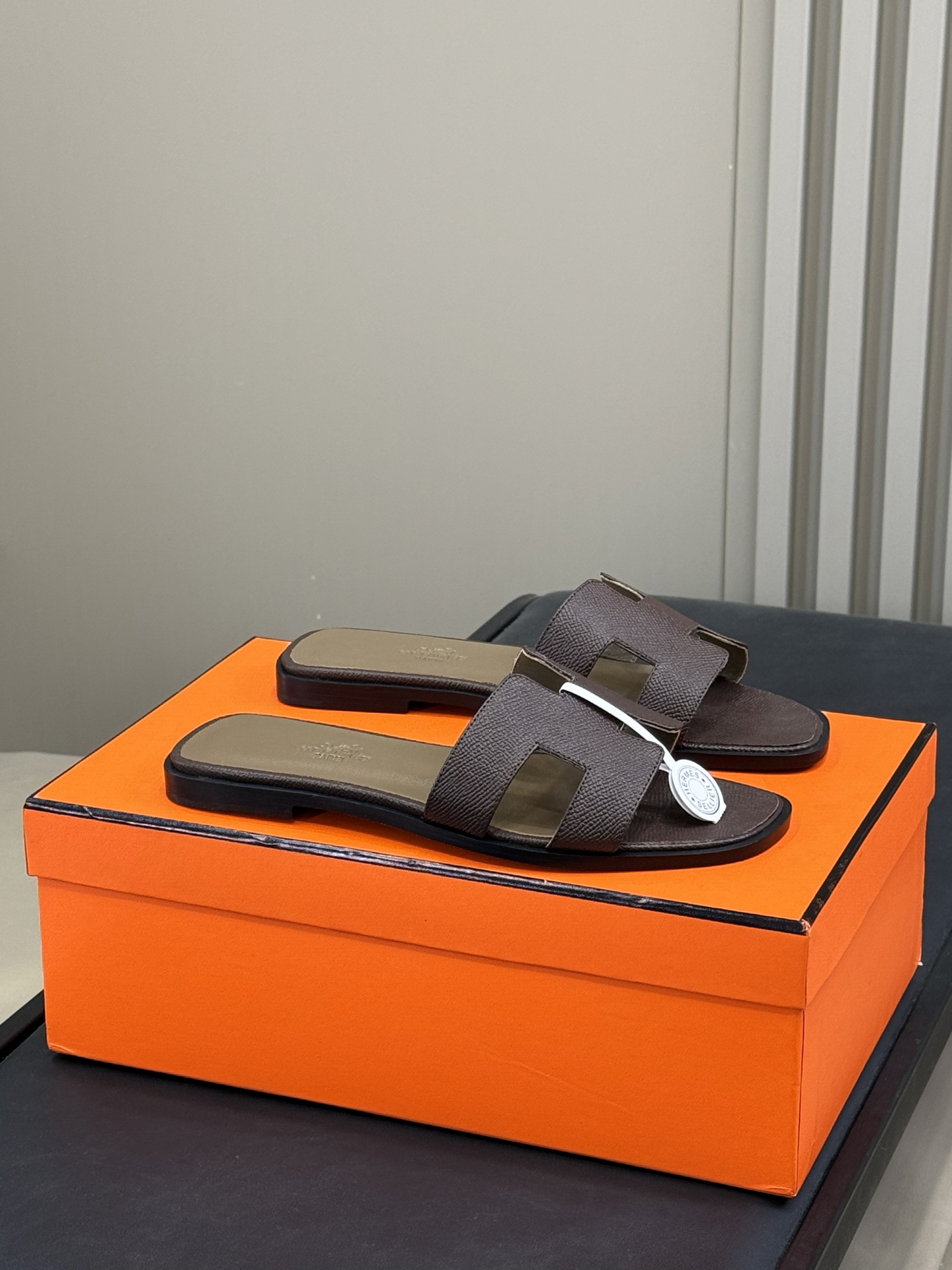 HERMES 00279 HERMES 00279