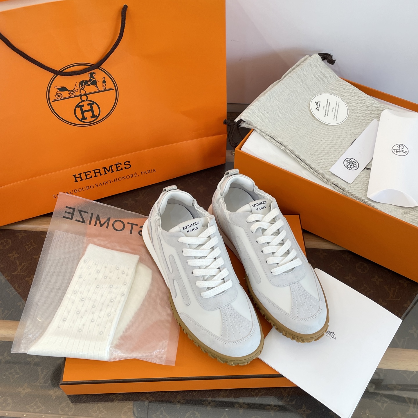 HERMES 00299