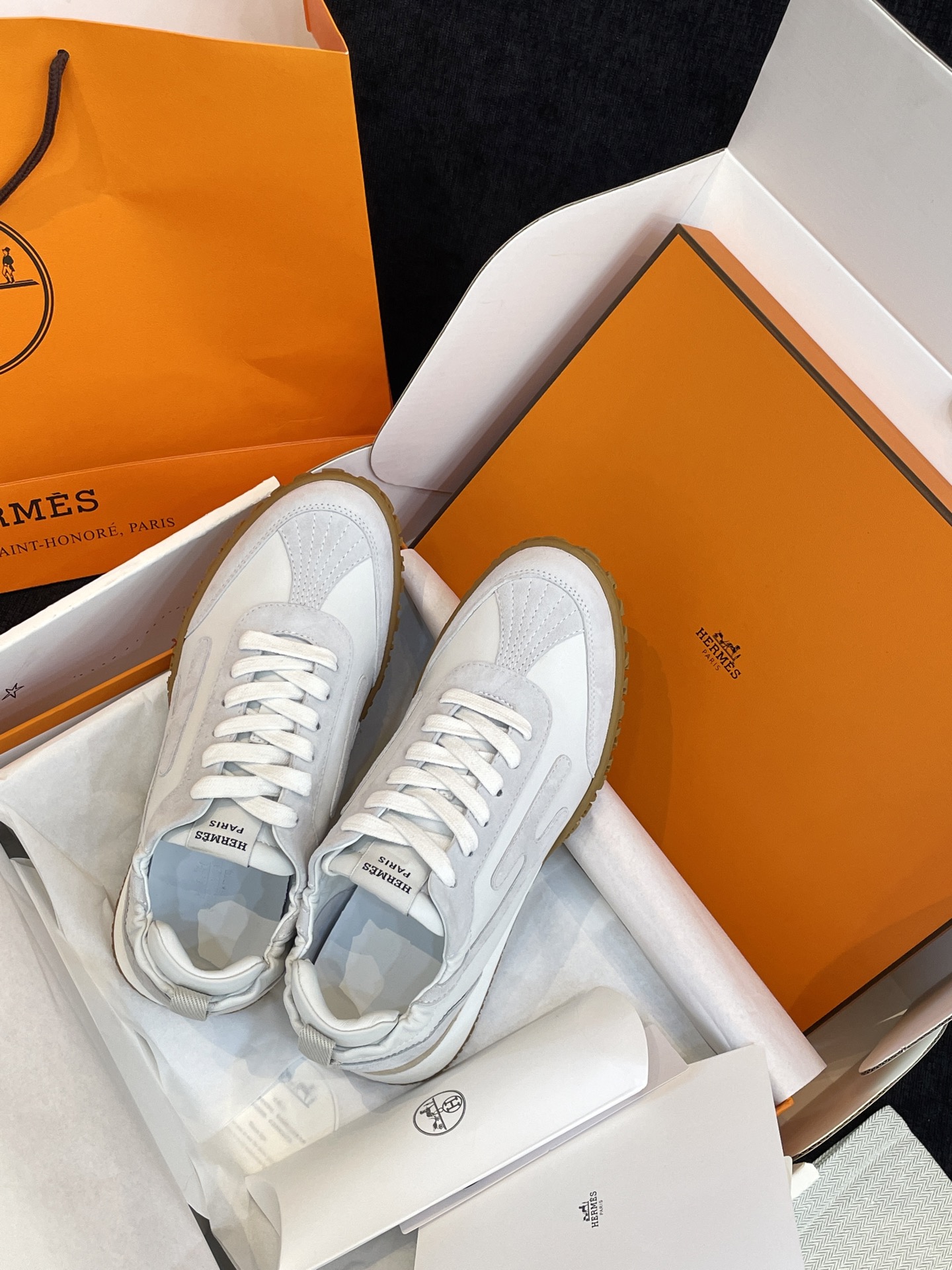 HERMES 00299