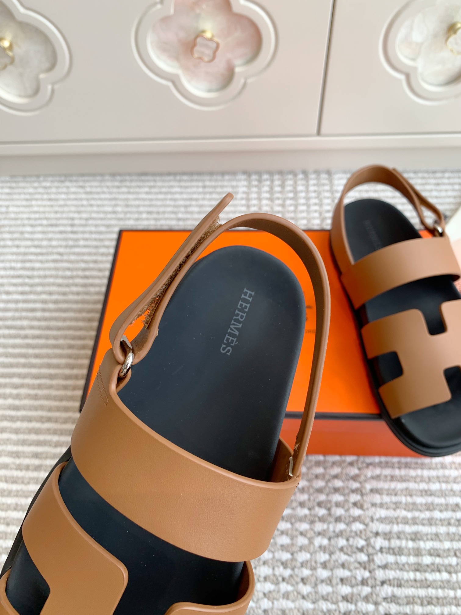 HERMES 00319