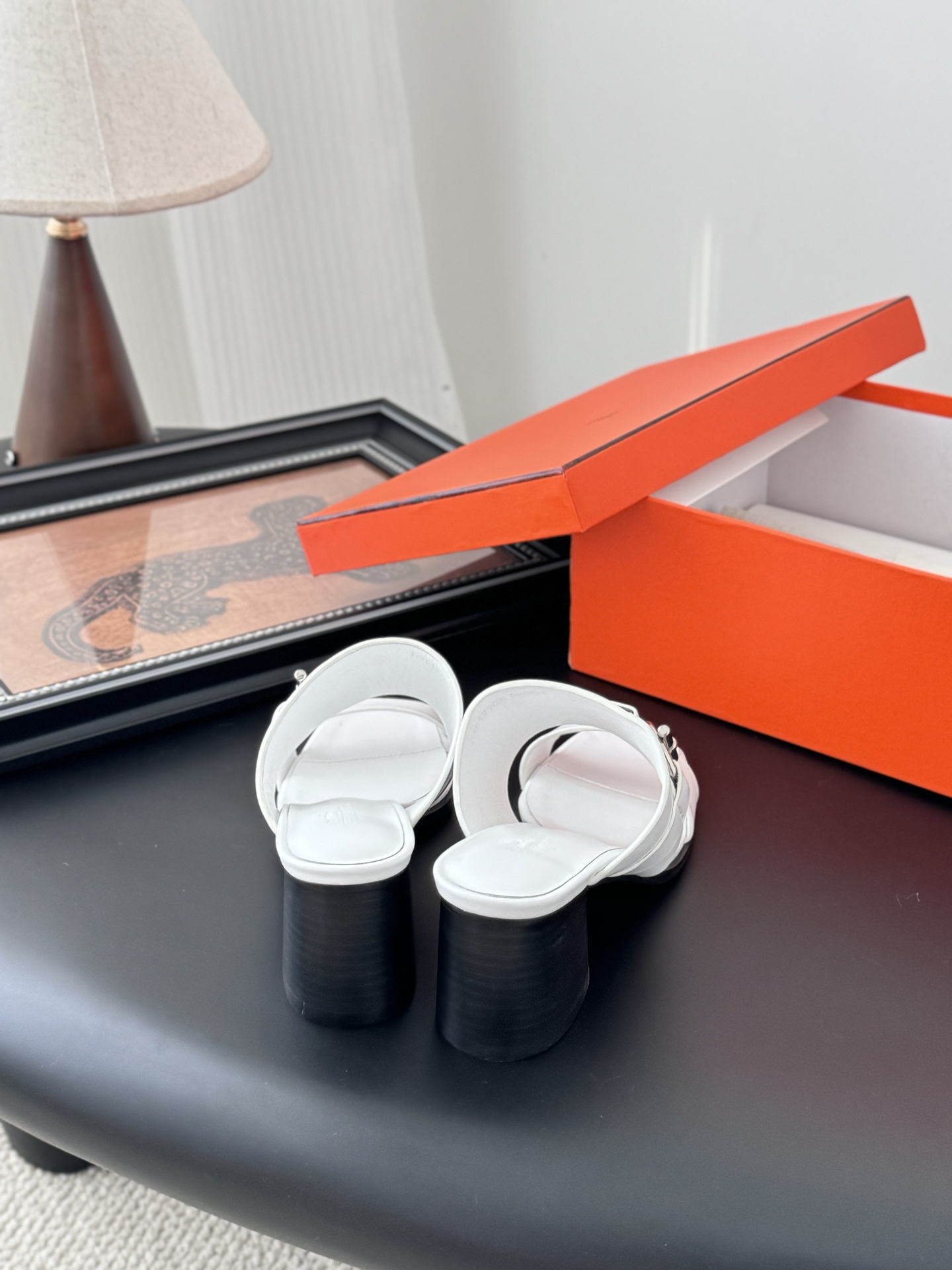 HERMES 00319 HERMES 00319