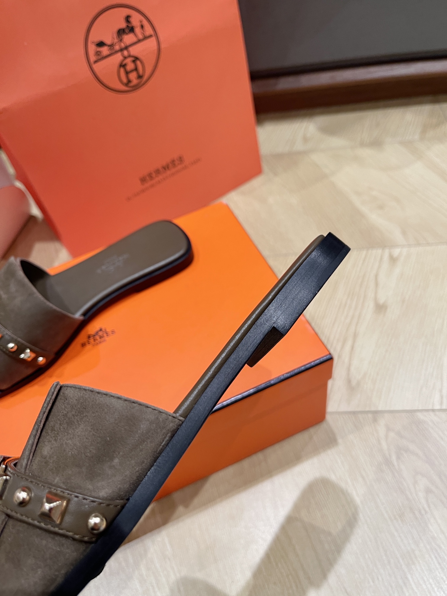 HERMES 00319 HERMES 00319