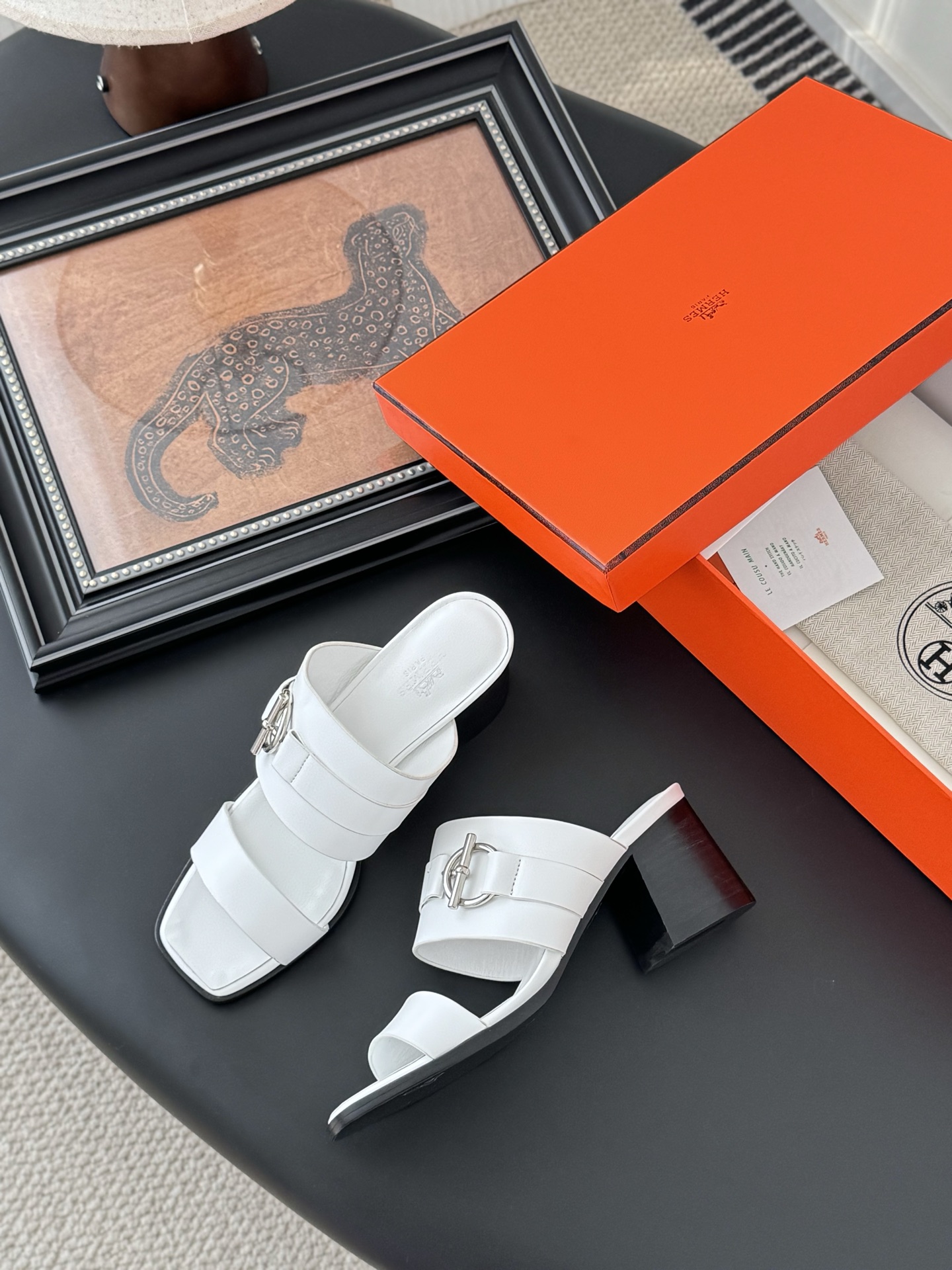 HERMES 00319 HERMES 00319