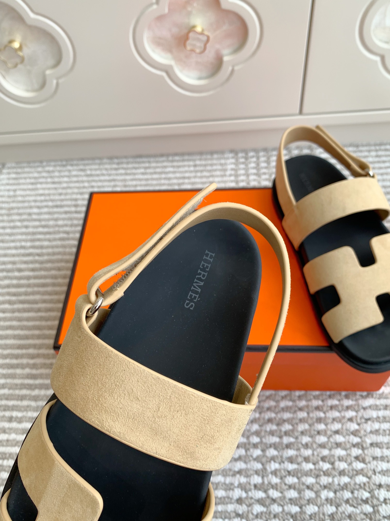 HERMES 00349