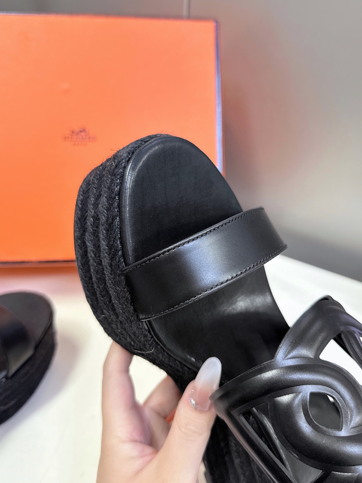 HERMES 00349 Hermès Lipari 70 sandal - Black | Hermès USA