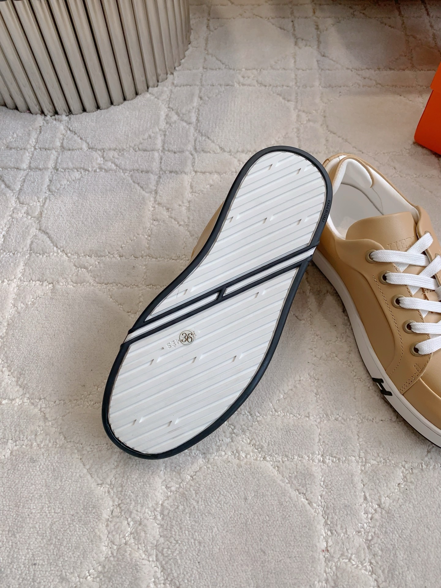 HERMES 00349 HERMES 00349