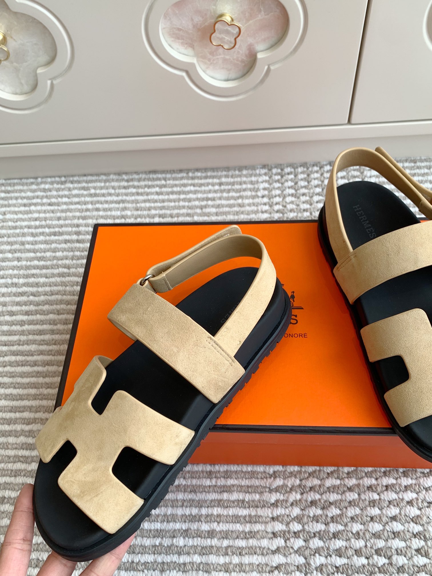 HERMES 00349