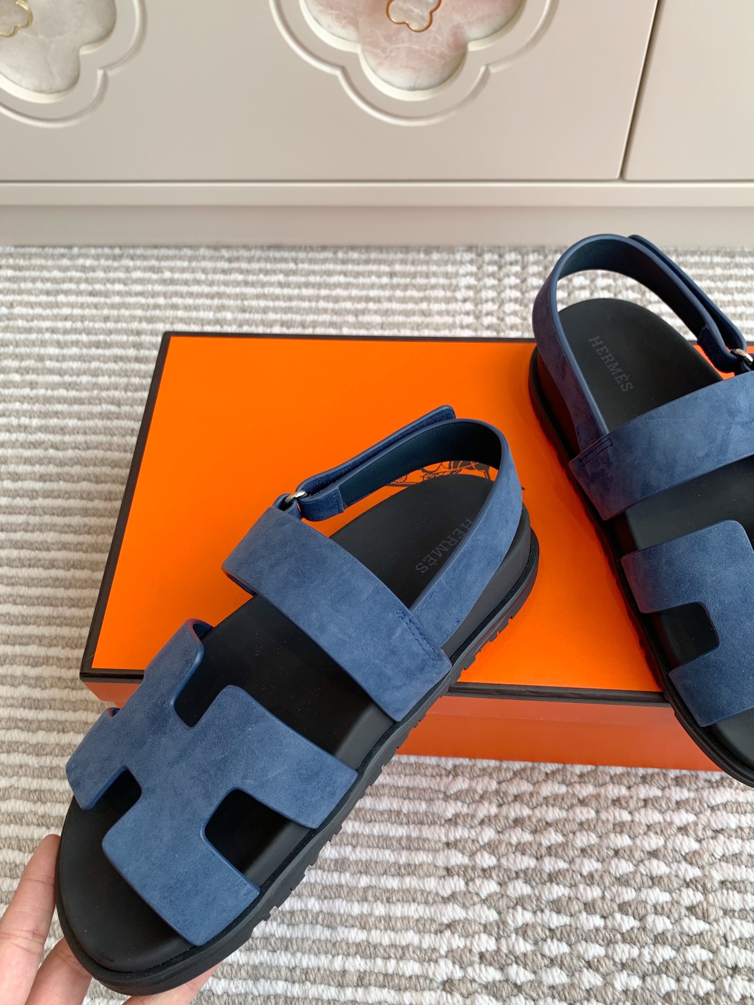 HERMES 00359