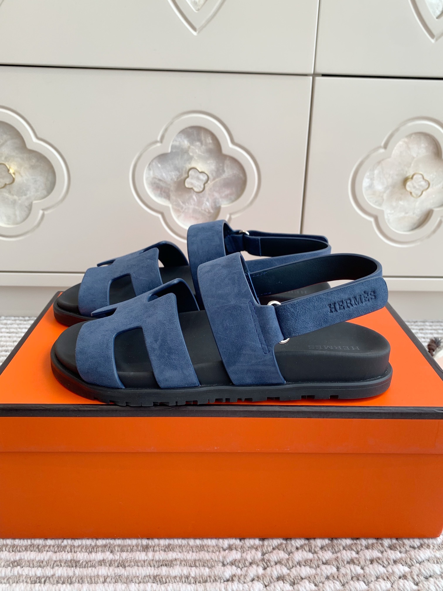 HERMES 00359